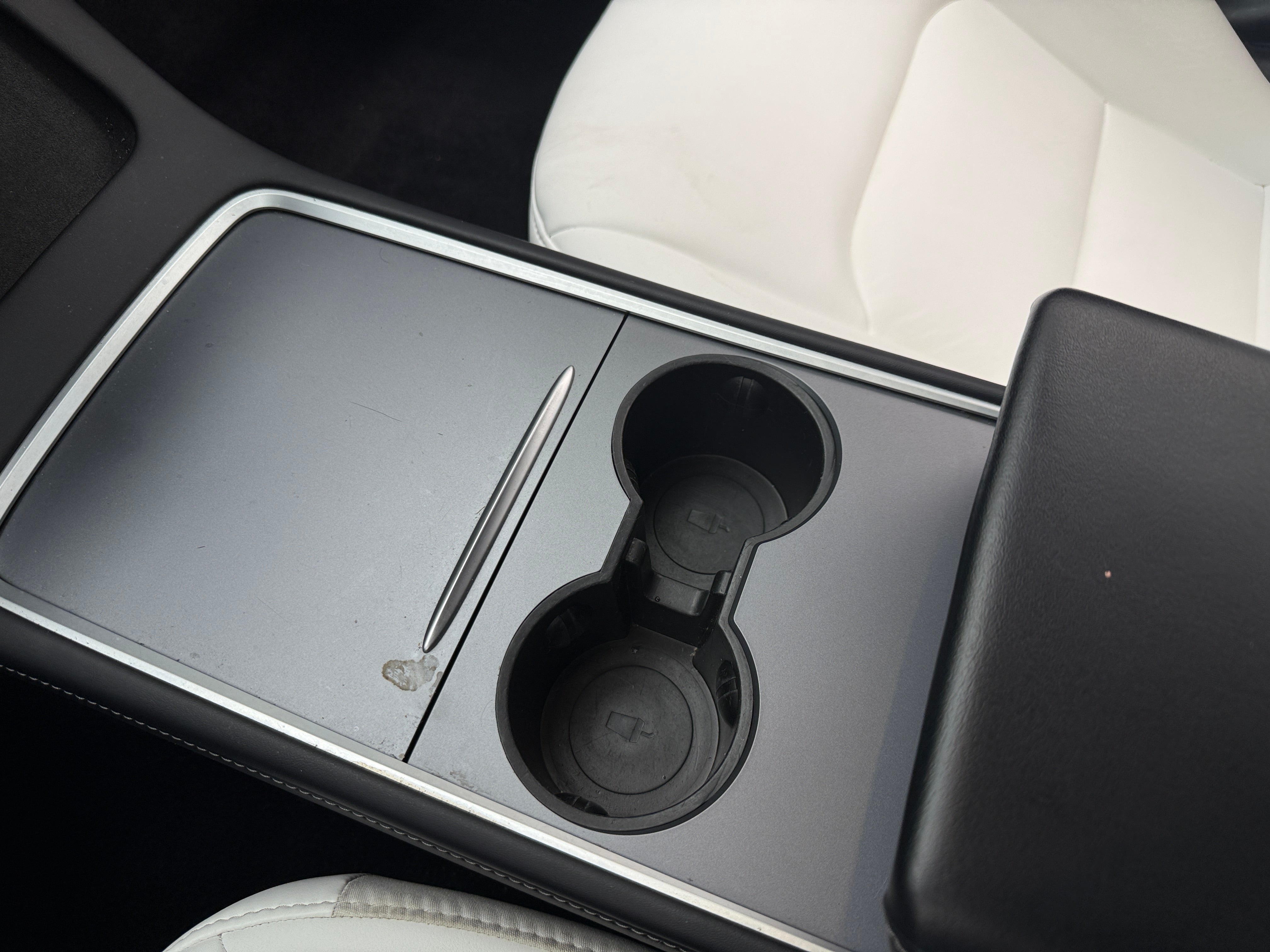 Used 2022 Tesla Model 3 Base with VIN 5YJ3E1EA9NF327821 for sale in Auburn, WA