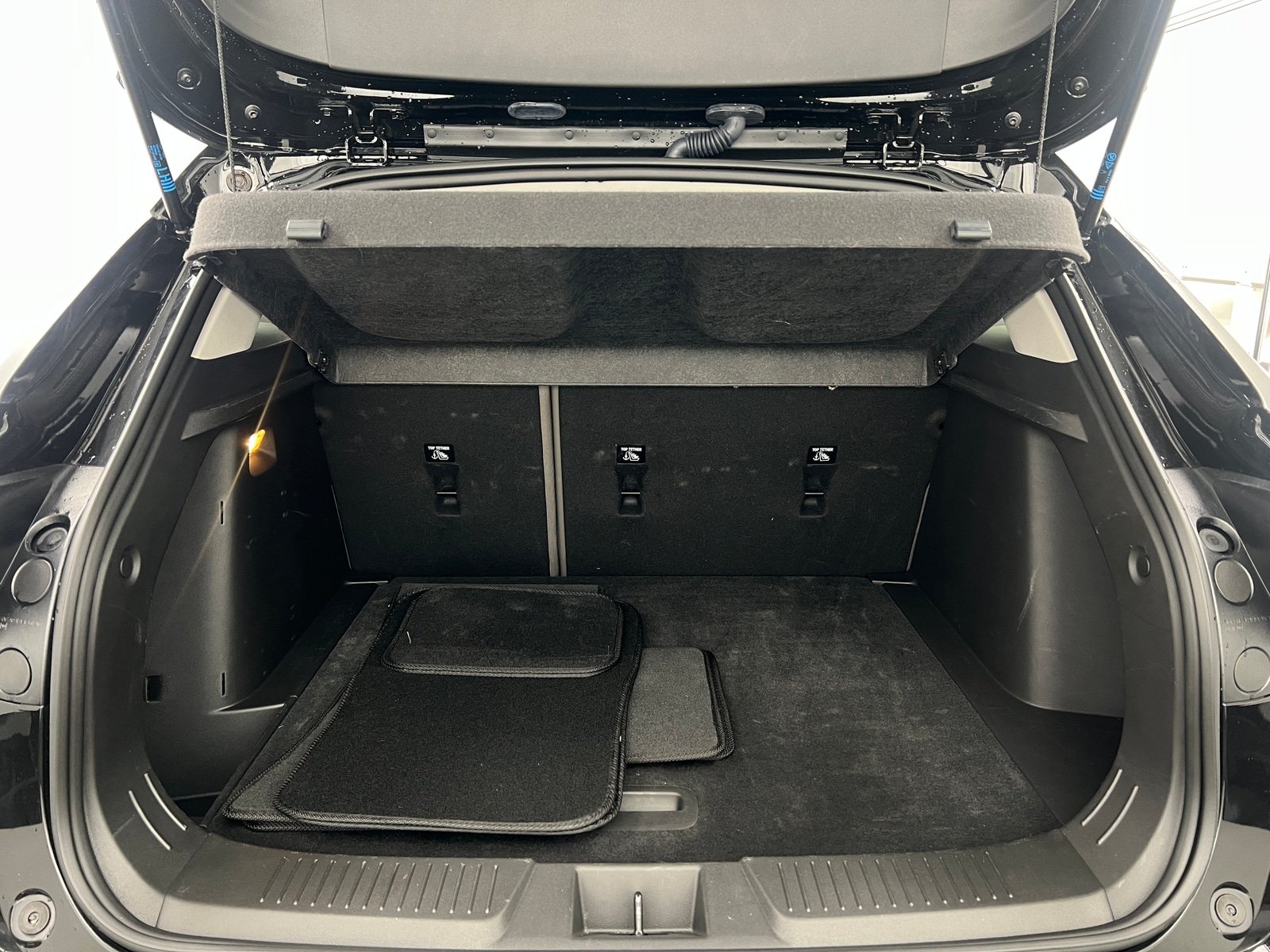 Thumbnail: 2025 Chevrolet Trax - 6