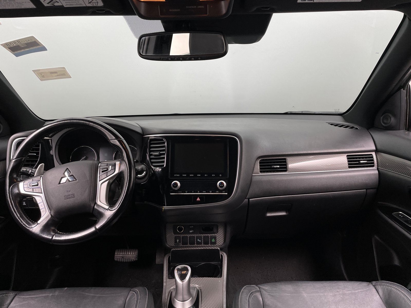 Thumbnail: 2022 Mitsubishi Outlander - 2