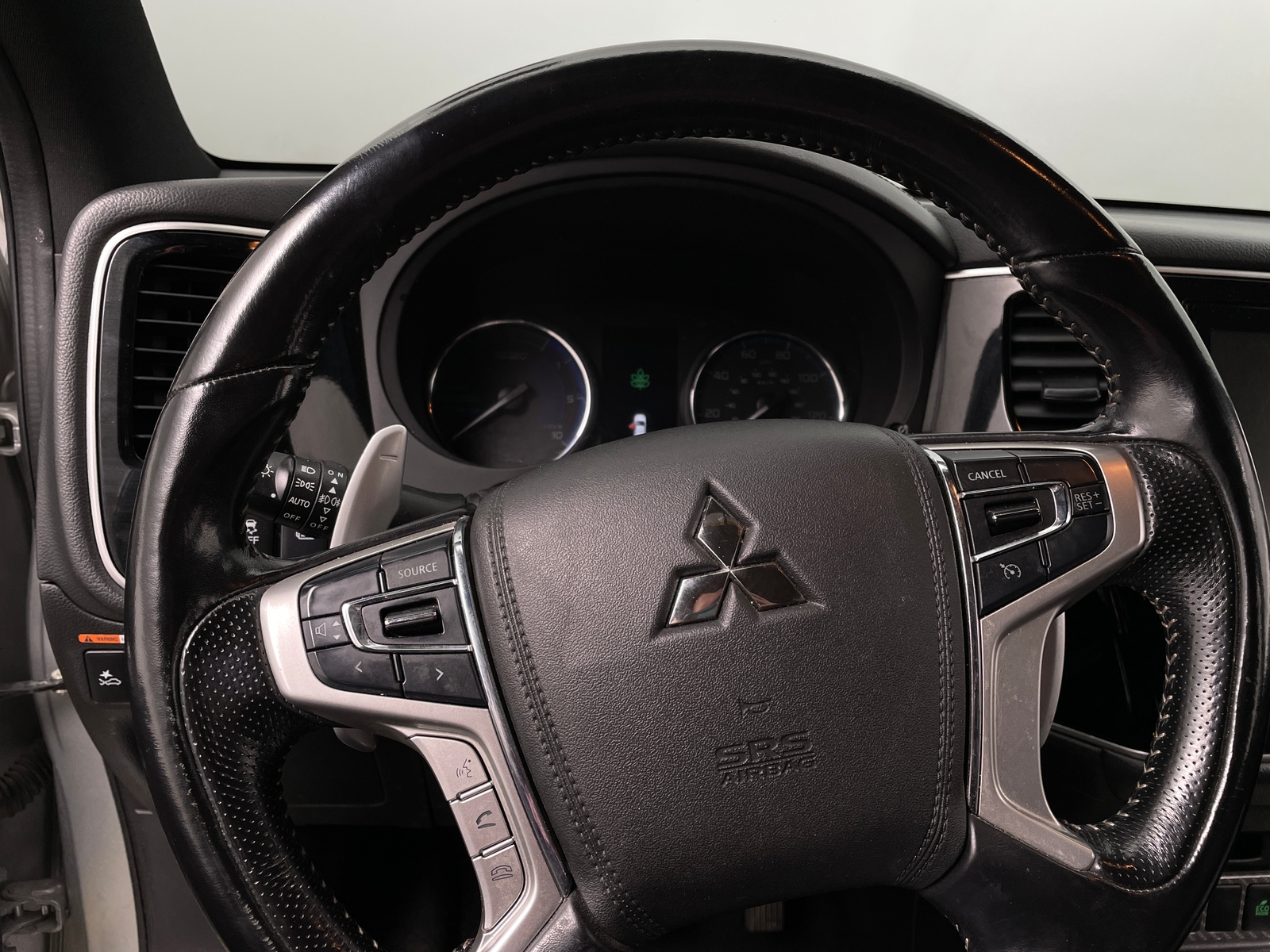 Thumbnail: 2022 Mitsubishi Outlander - 4