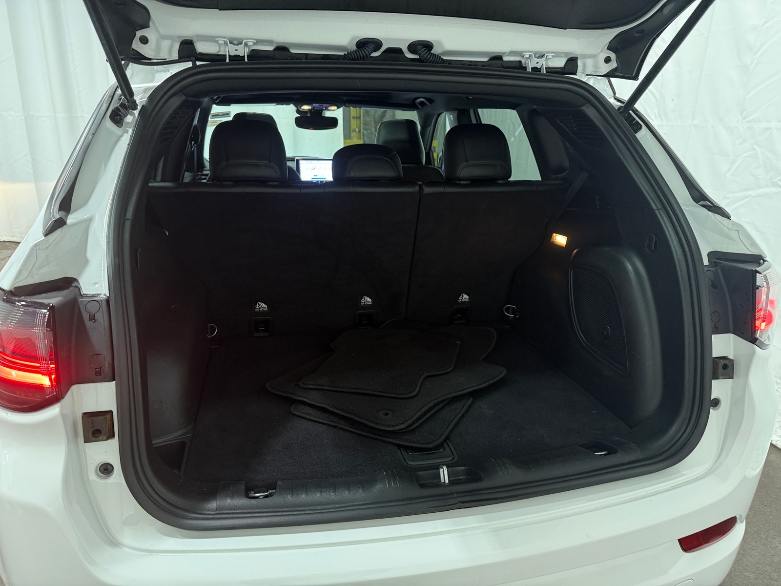 Thumbnail: 2022 Jeep Compass - 6