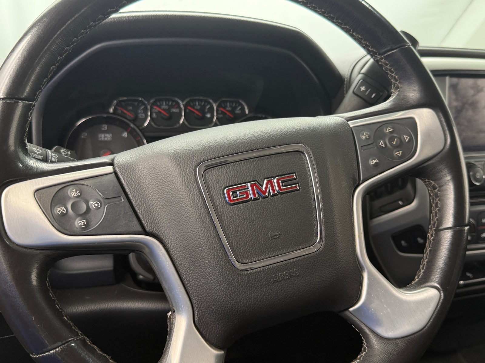 Thumbnail: 2016 GMC Sierra 1500 - 4