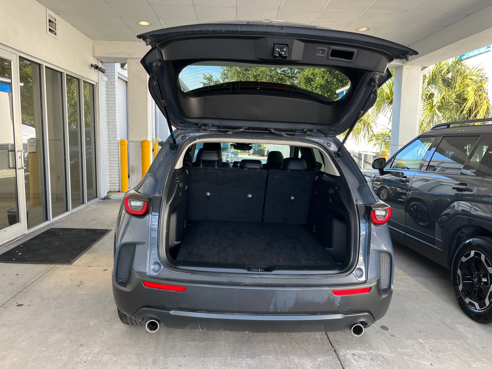 Thumbnail: 2025 Mazda CX-50 - 6