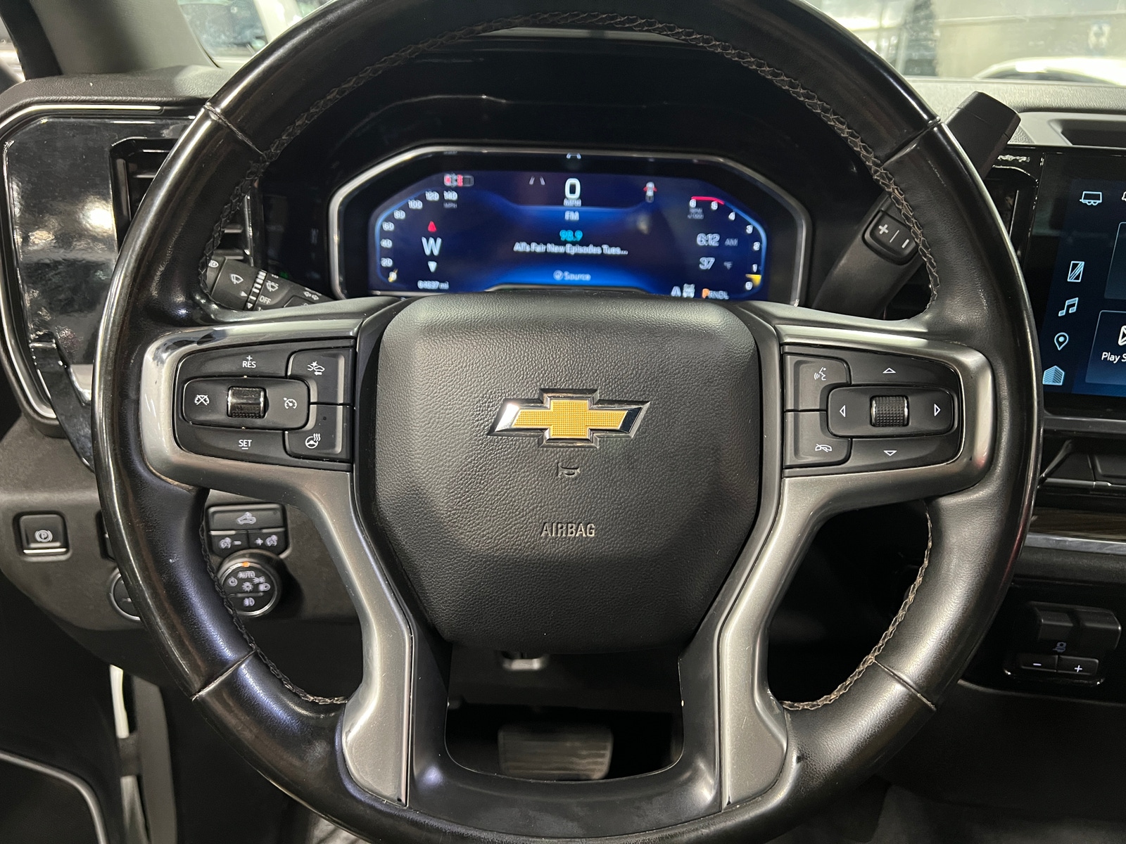 Thumbnail: 2024 Chevrolet Silverado 2500 - 5