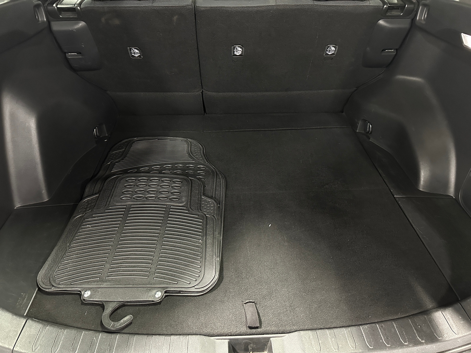 Thumbnail: 2023 Toyota RAV4 - 7