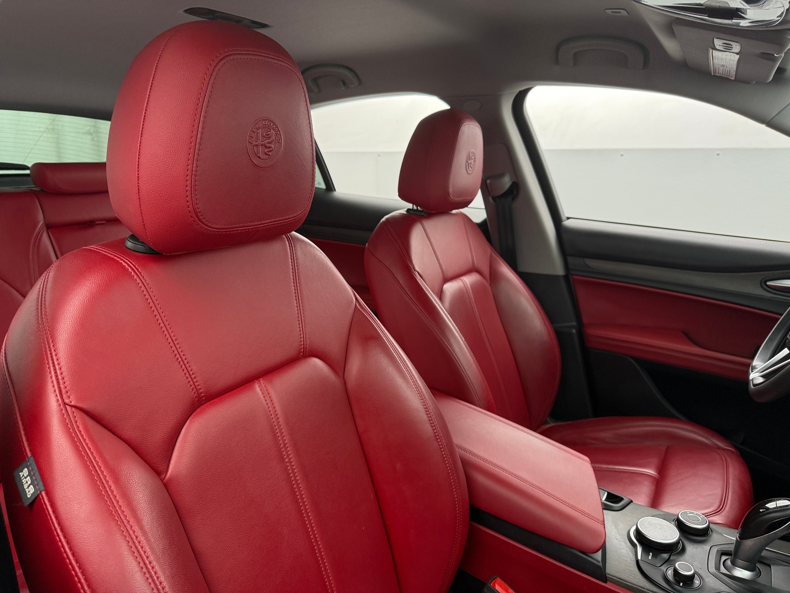 Thumbnail: 2019 Alfa Romeo Stelvio - 2