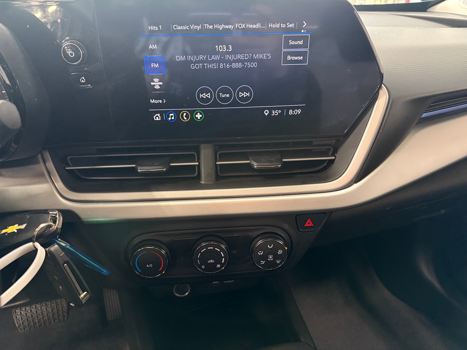 Thumbnail: 2025 Chevrolet Trax - 4