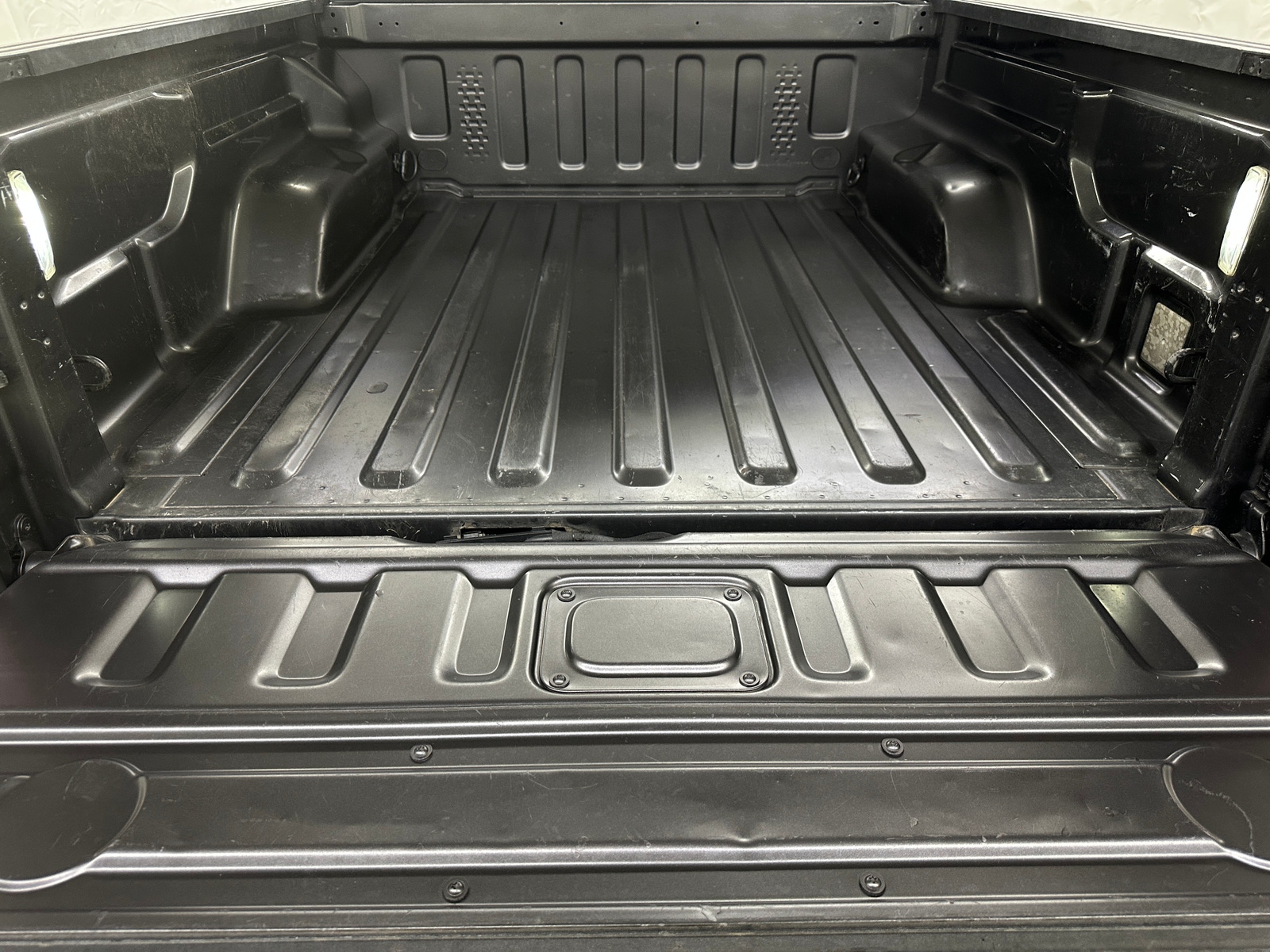 Thumbnail: 2020 Jeep Gladiator - 7