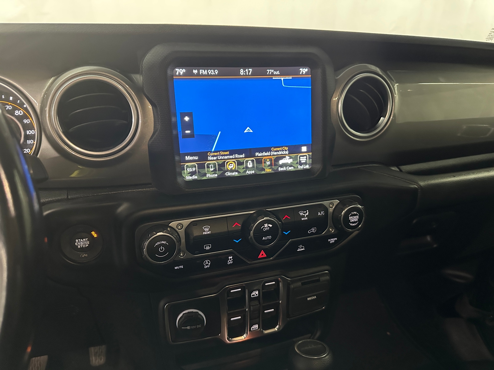 Thumbnail: 2020 Jeep Gladiator - 4