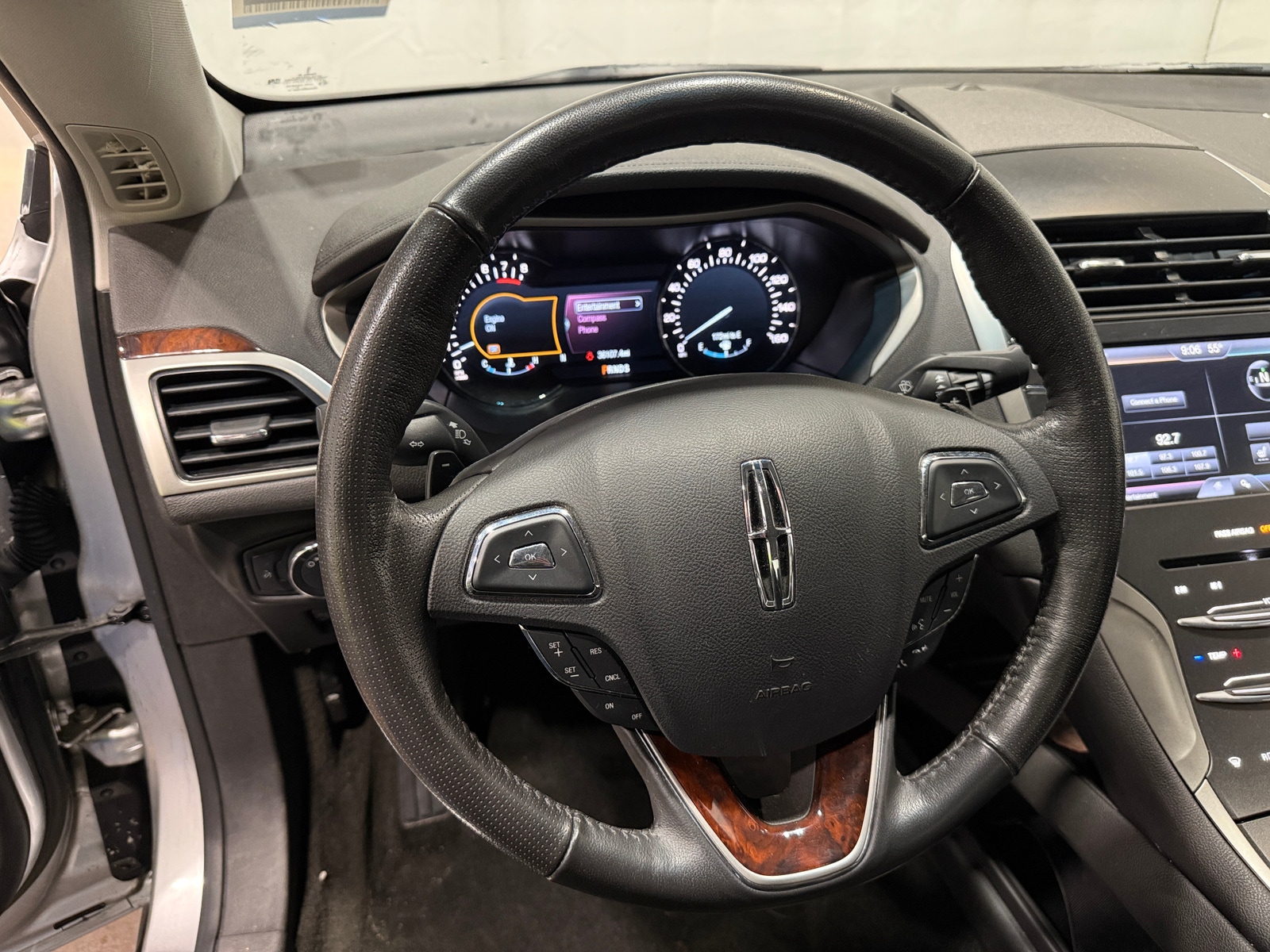 Thumbnail: 2014 Lincoln MKZ - 4