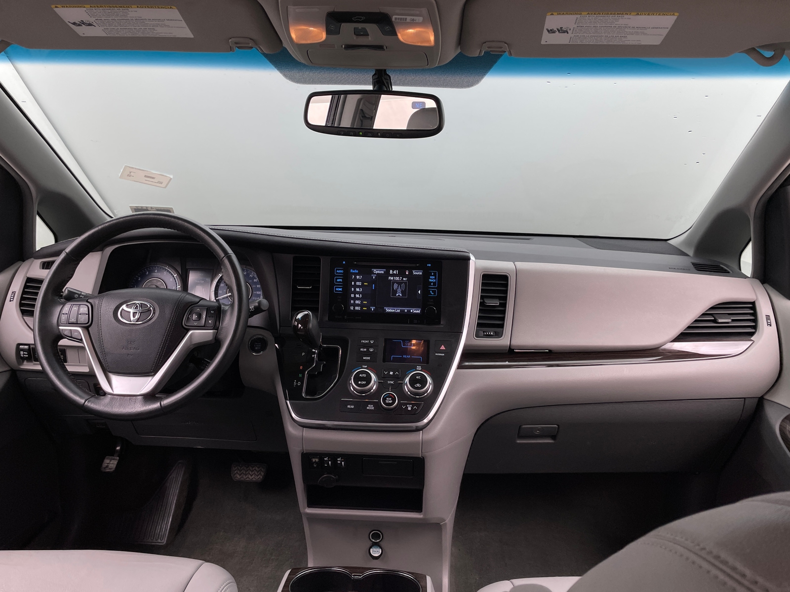 Thumbnail: 2016 Toyota Sienna - 2