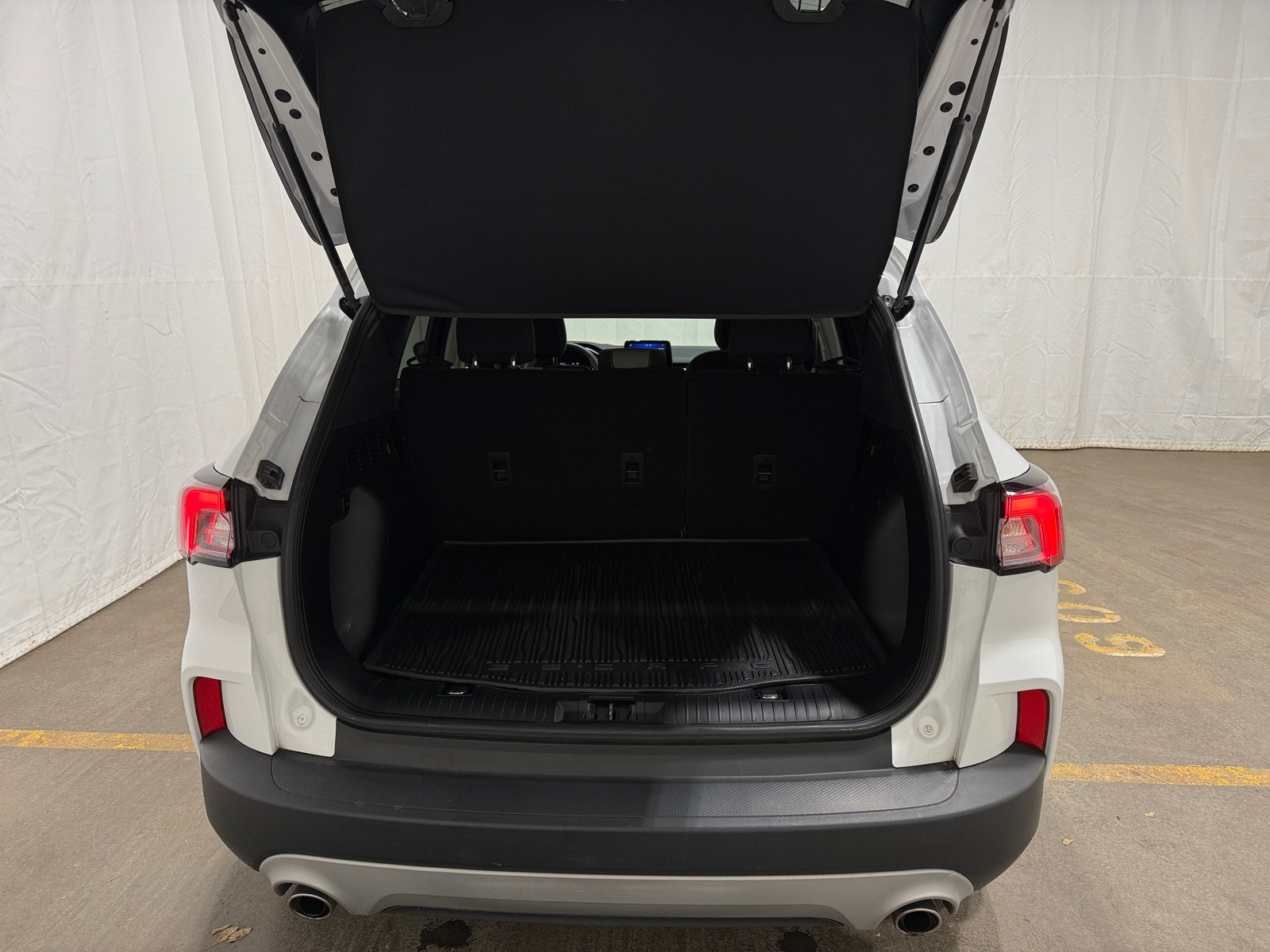 Thumbnail: 2022 Ford Escape - 7