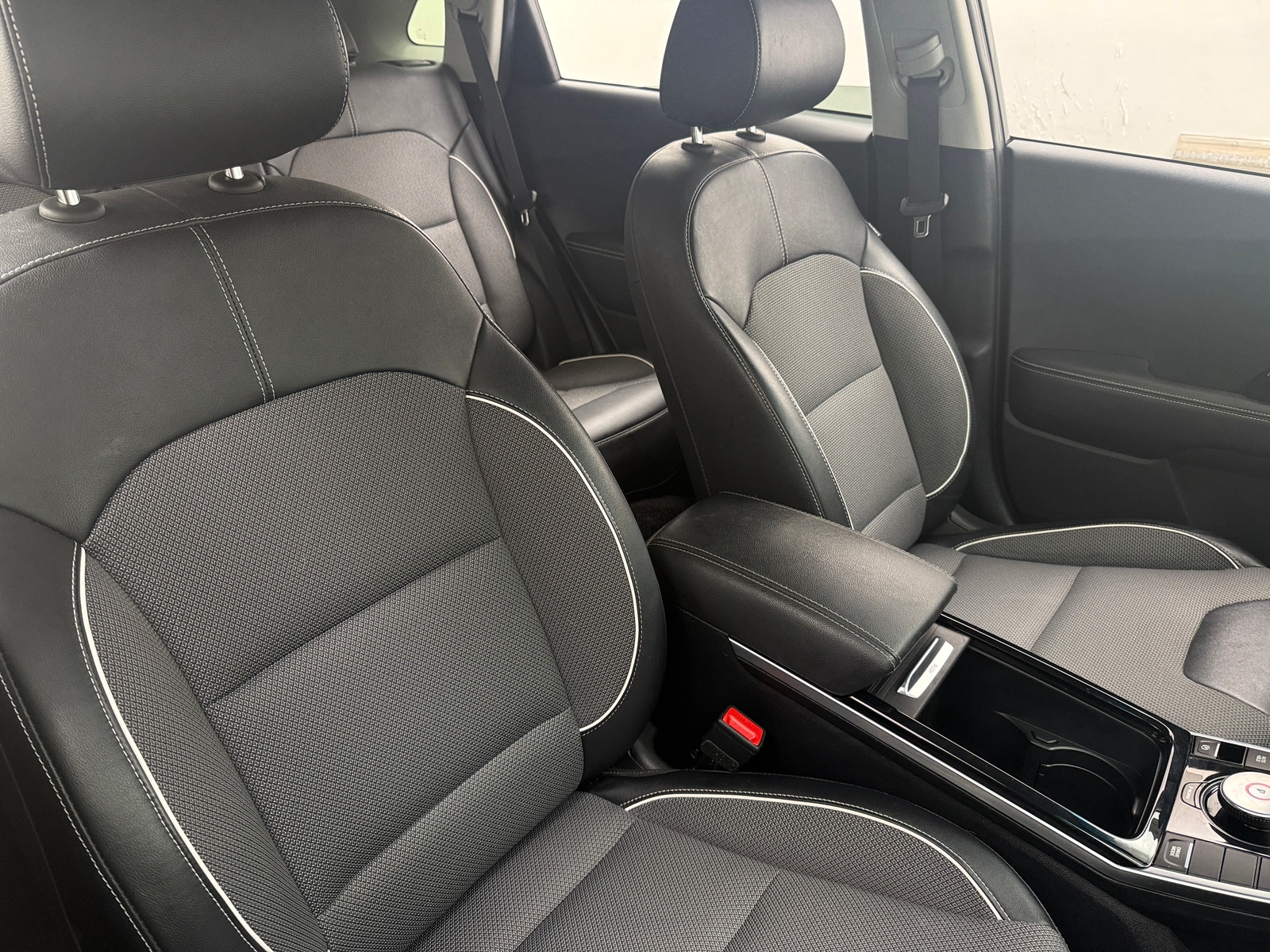 Thumbnail: 2021 Kia Niro - 2