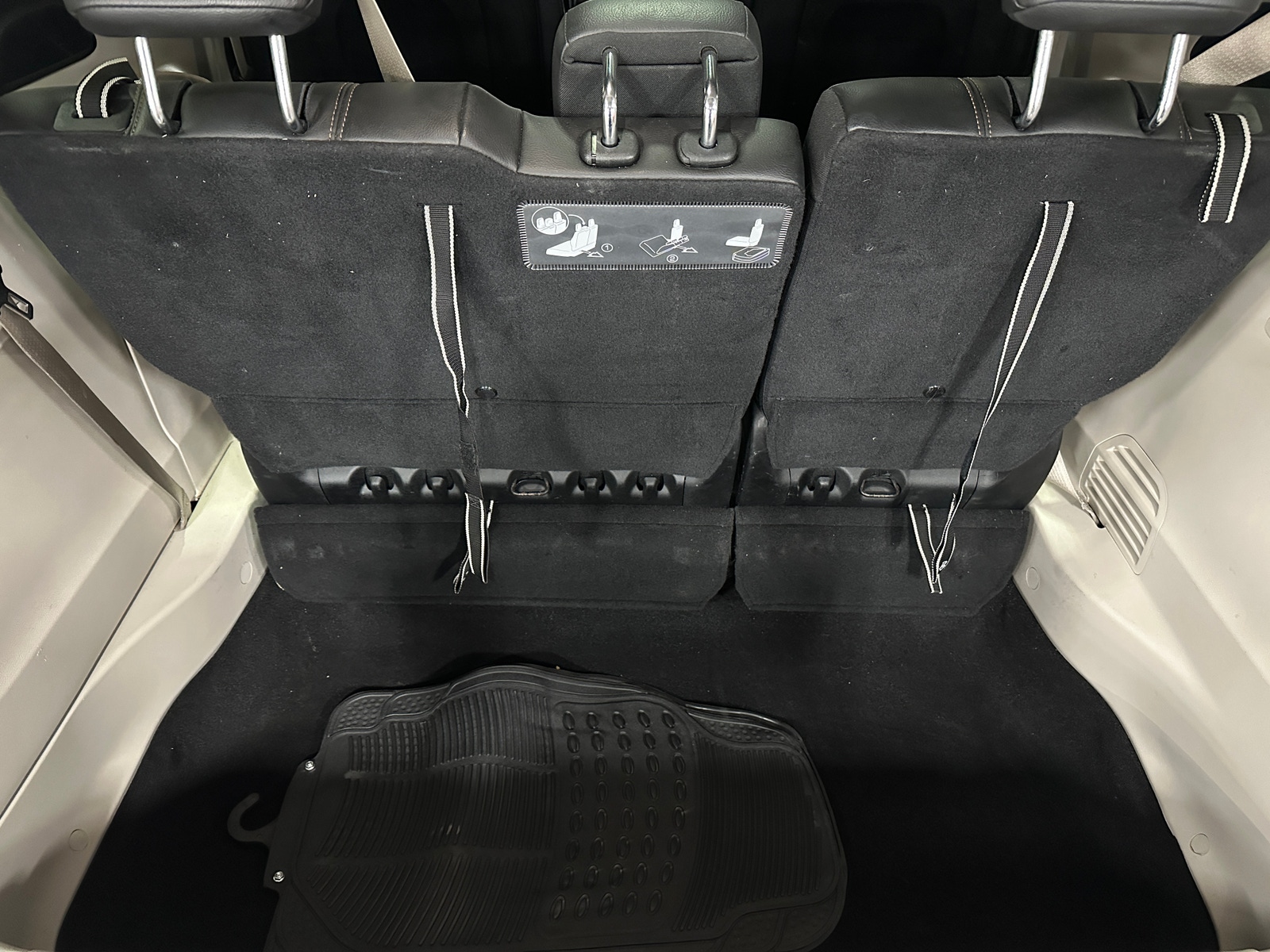 Thumbnail: 2018 Chrysler Pacifica - 6