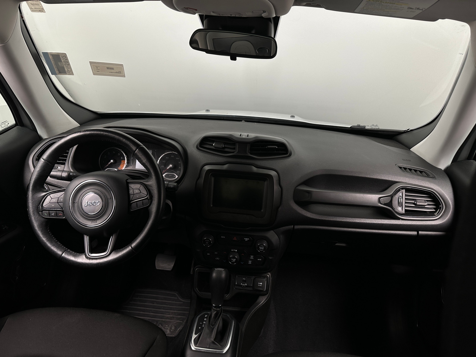 Thumbnail: 2020 Jeep Renegade - 3