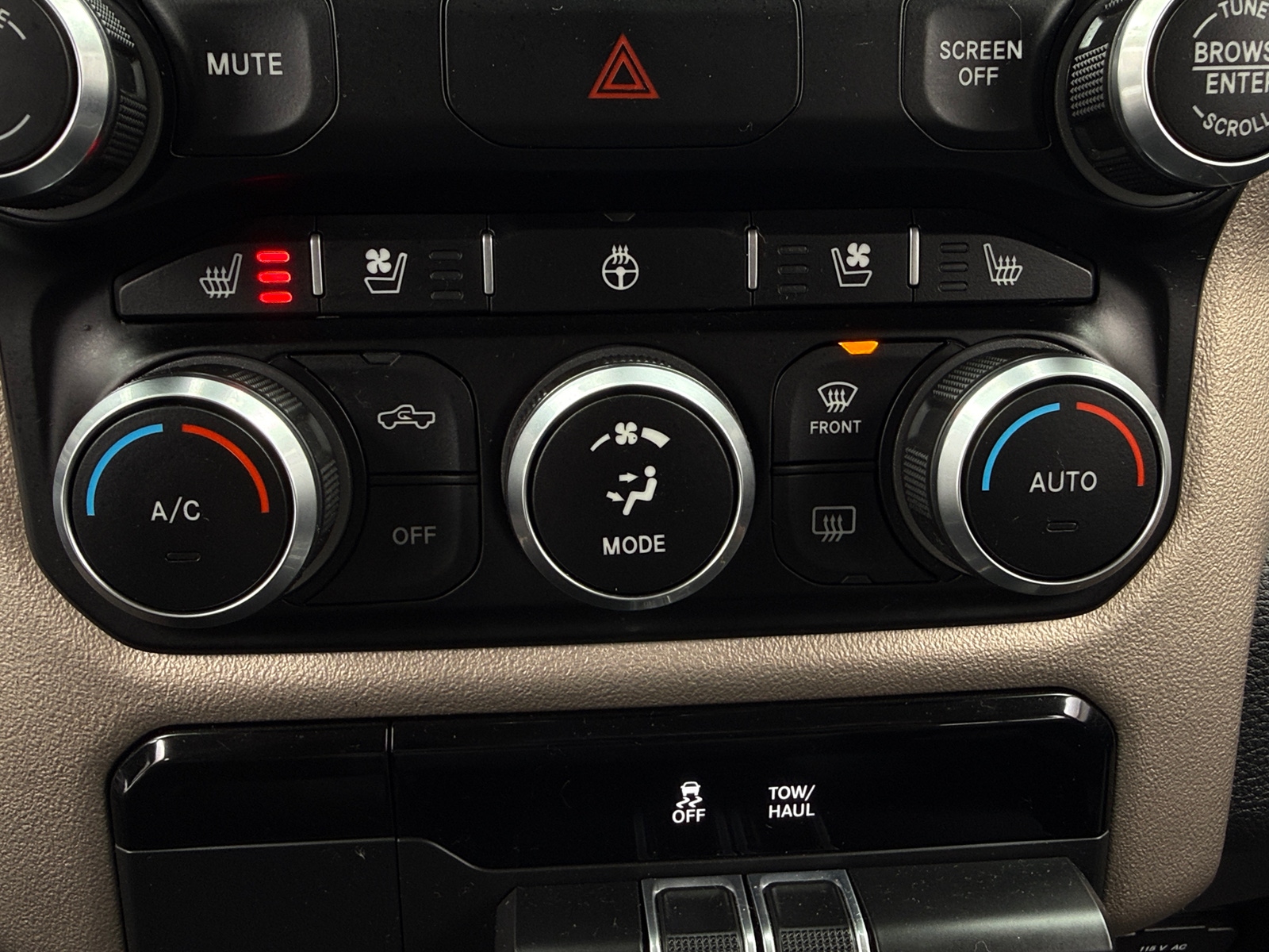 Thumbnail: 2019 RAM 1500 - 3