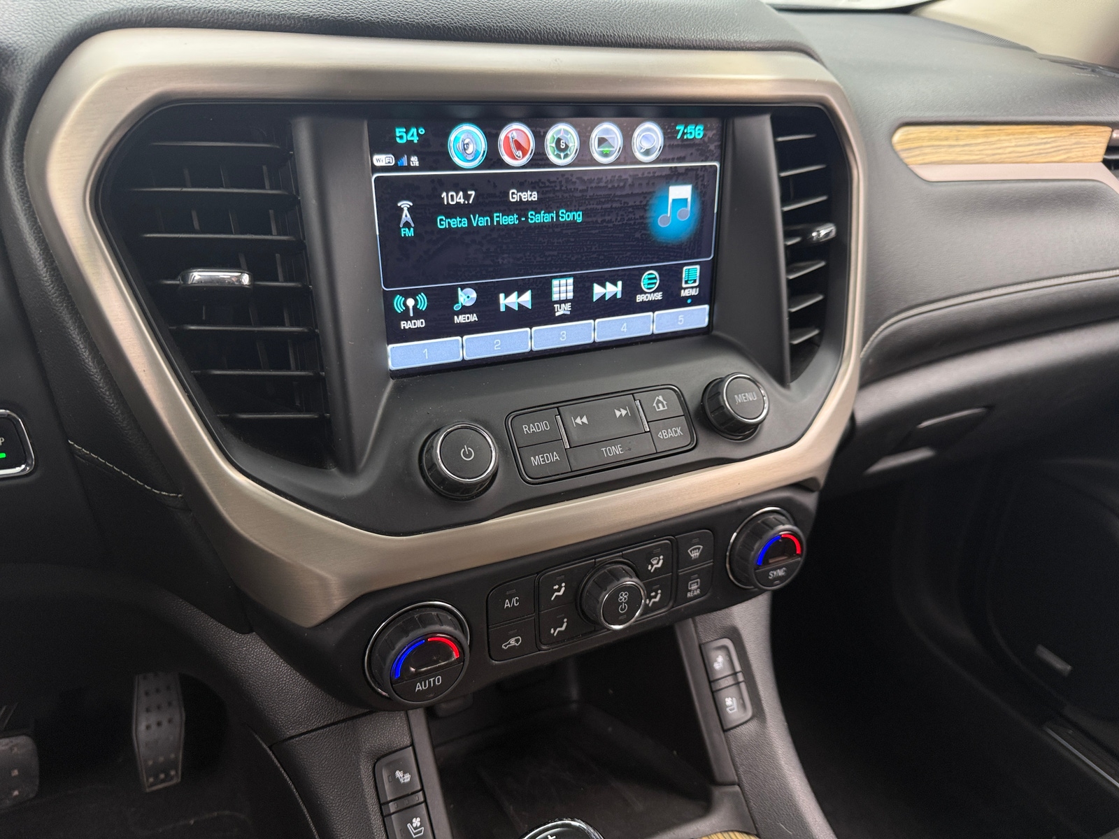 Thumbnail: 2019 GMC Acadia - 3