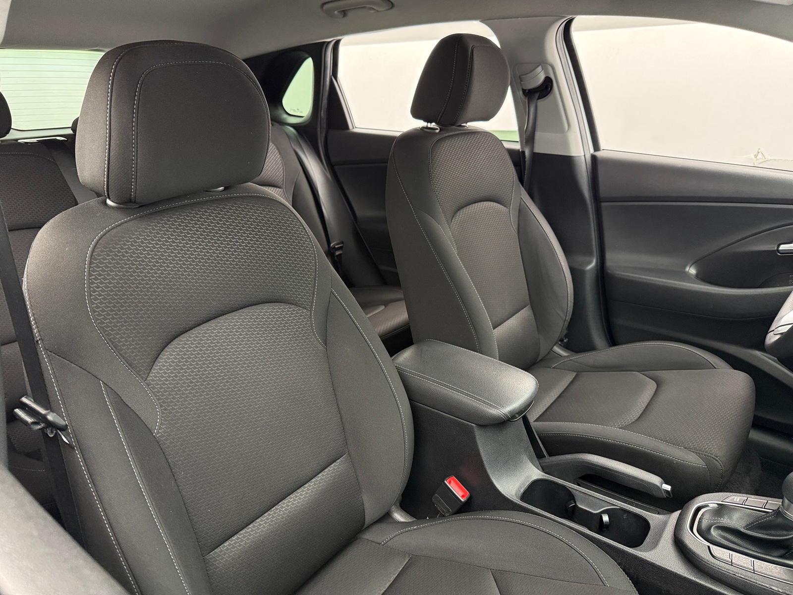 Thumbnail: 2020 Hyundai Elantra - 2