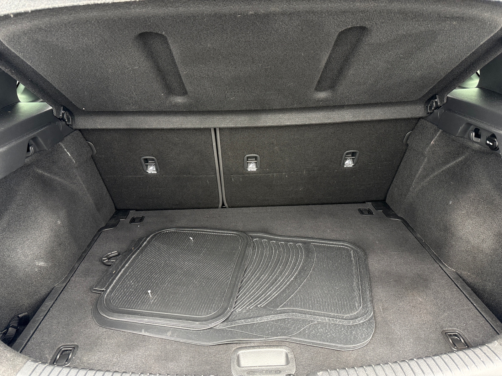 Thumbnail: 2020 Hyundai Elantra - 7