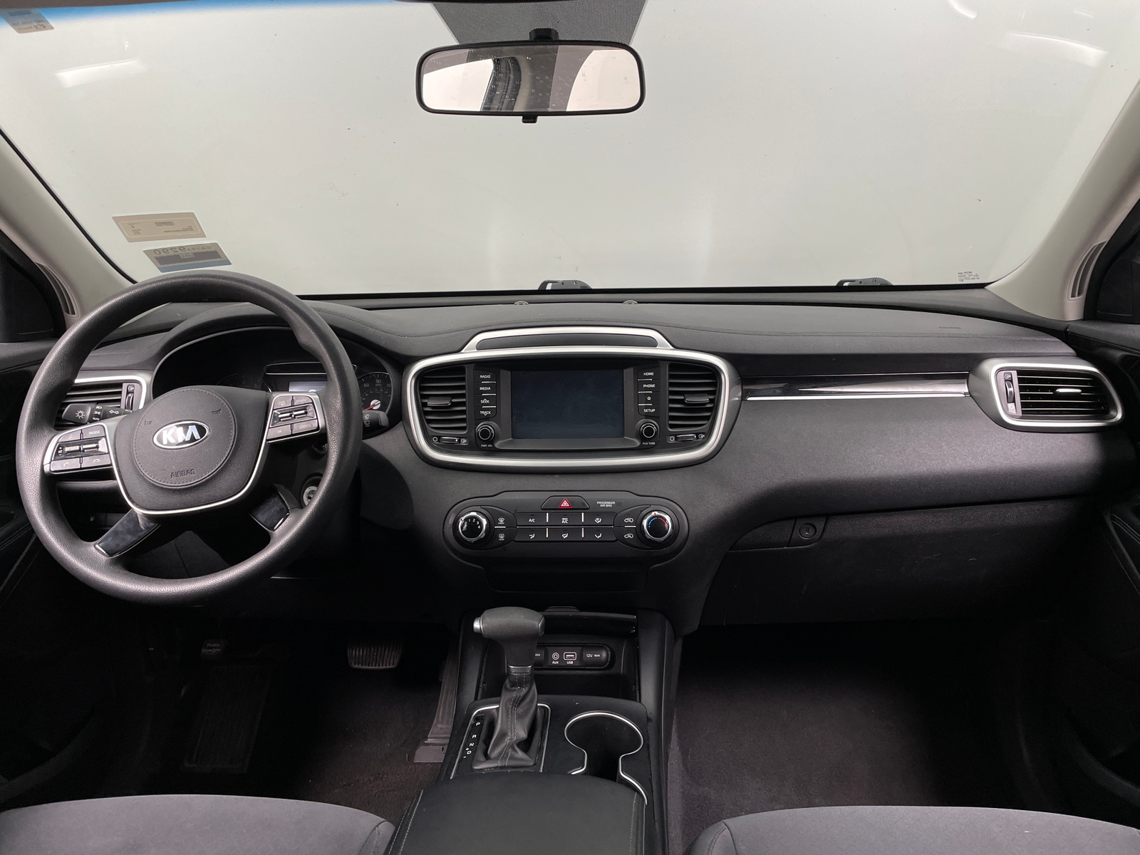 Thumbnail: 2019 Kia Sorento - 3