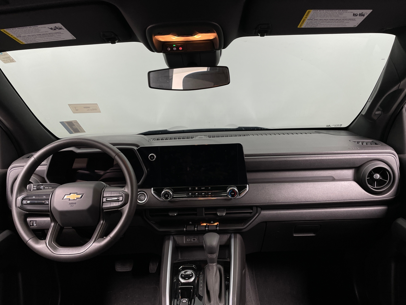 Thumbnail: 2024 Chevrolet Colorado - 3