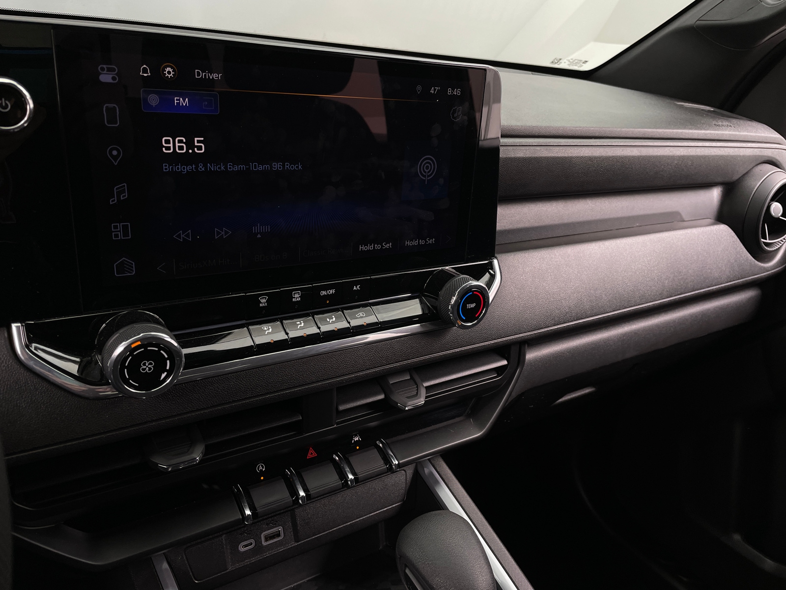 Thumbnail: 2024 Chevrolet Colorado - 4