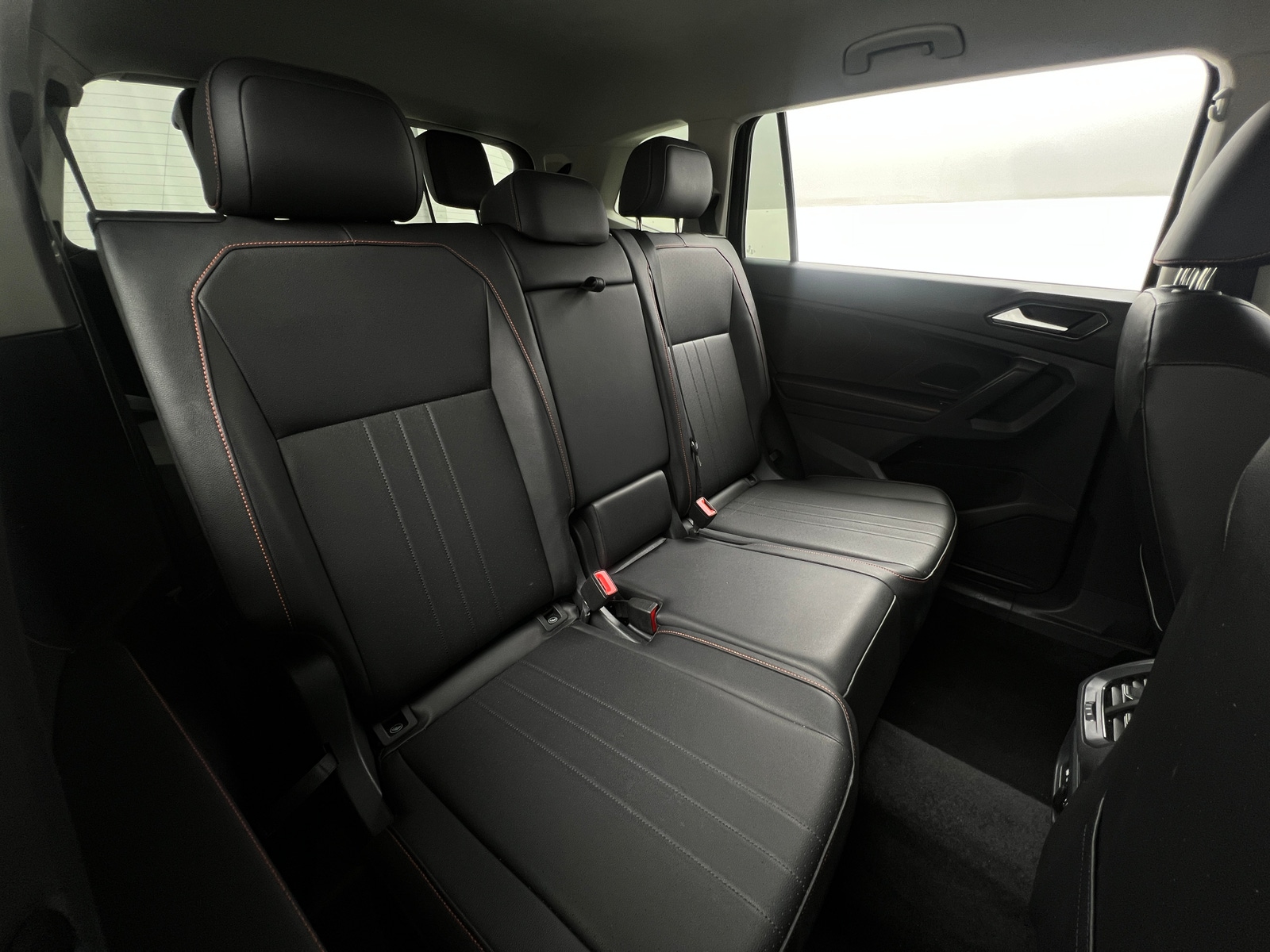 Thumbnail: 2024 Volkswagen Tiguan - 5