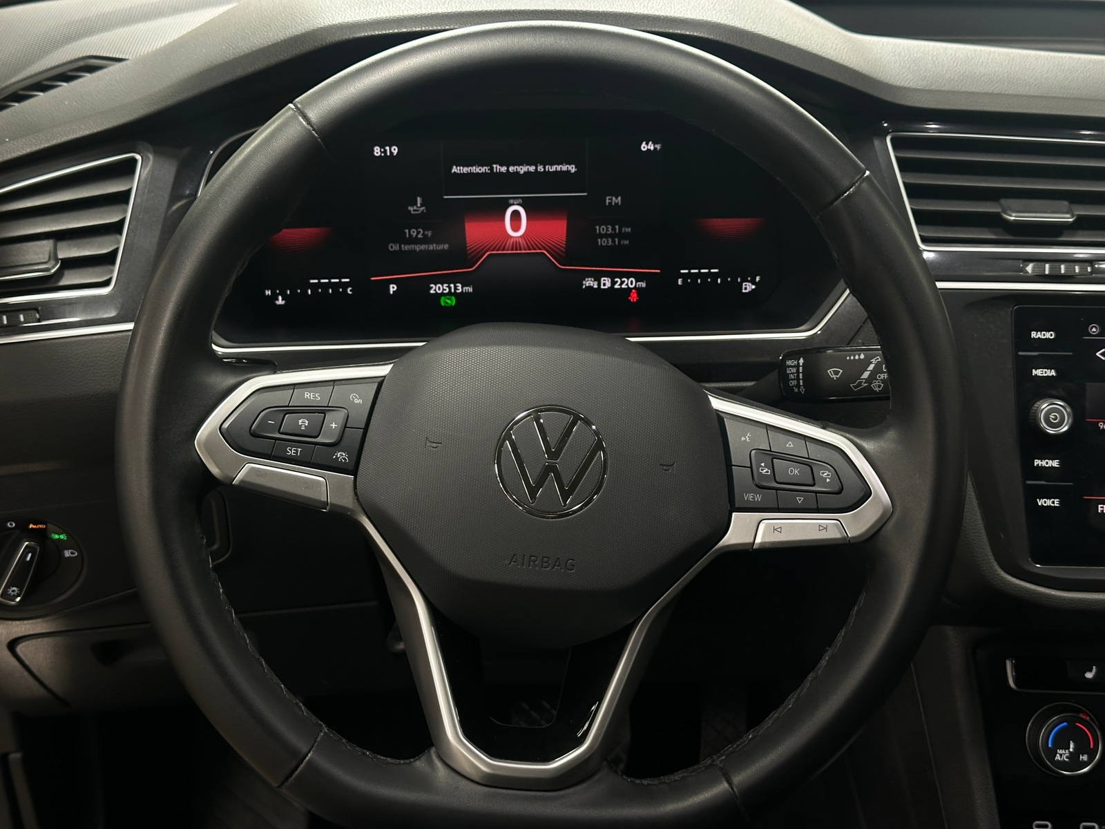 Thumbnail: 2024 Volkswagen Tiguan - 4