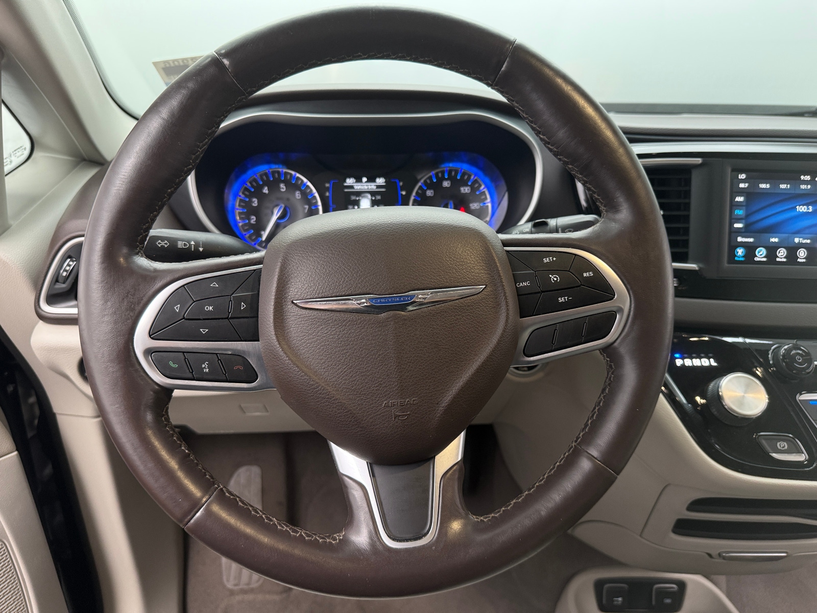 Thumbnail: 2020 Chrysler Pacifica - 4