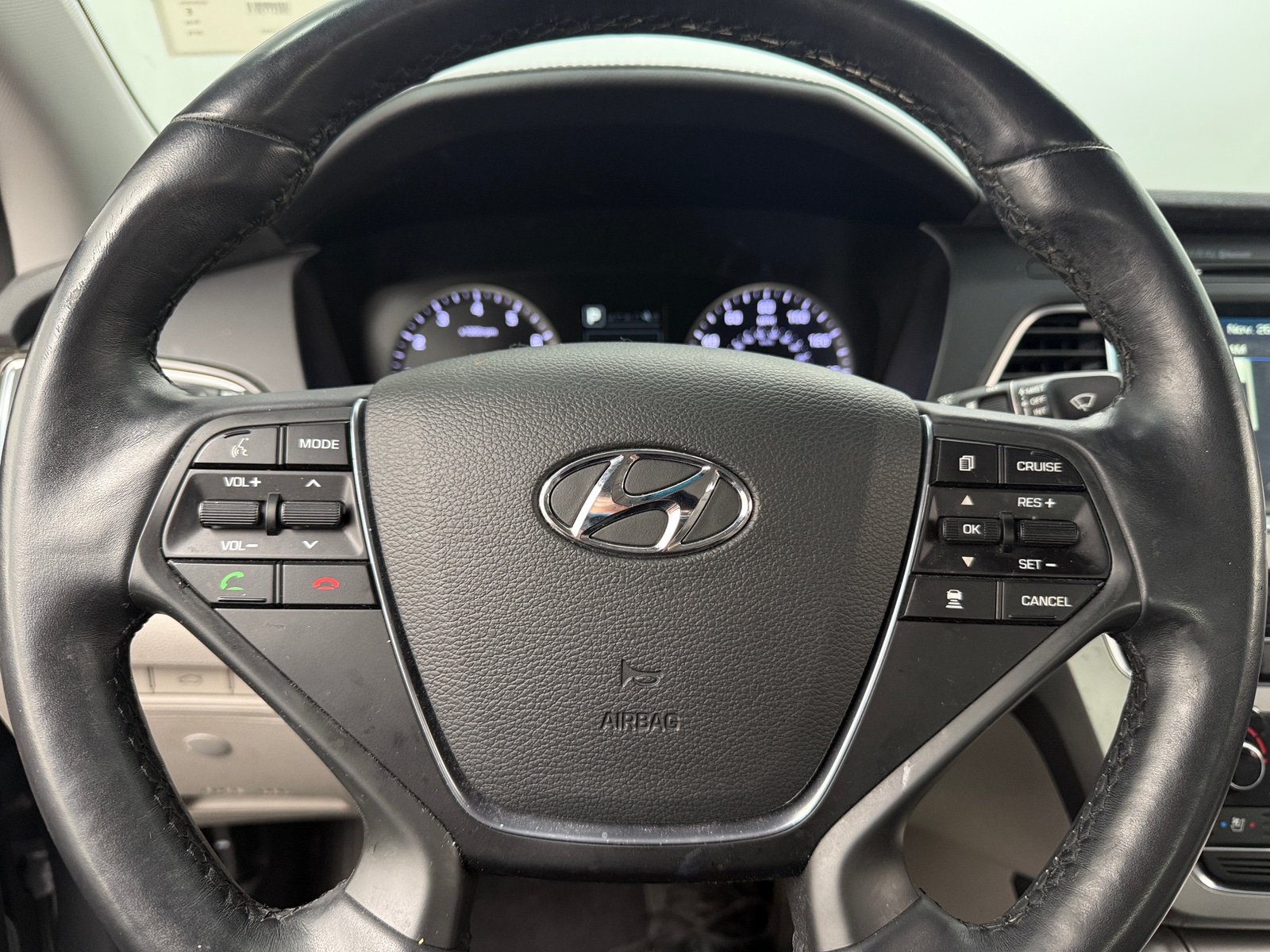 Thumbnail: 2016 Hyundai Sonata - 4