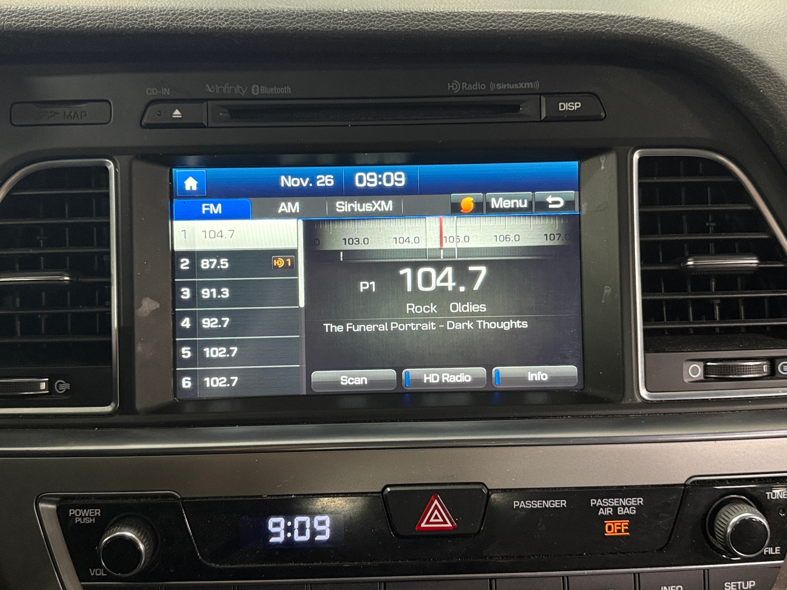 Thumbnail: 2016 Hyundai Sonata - 3