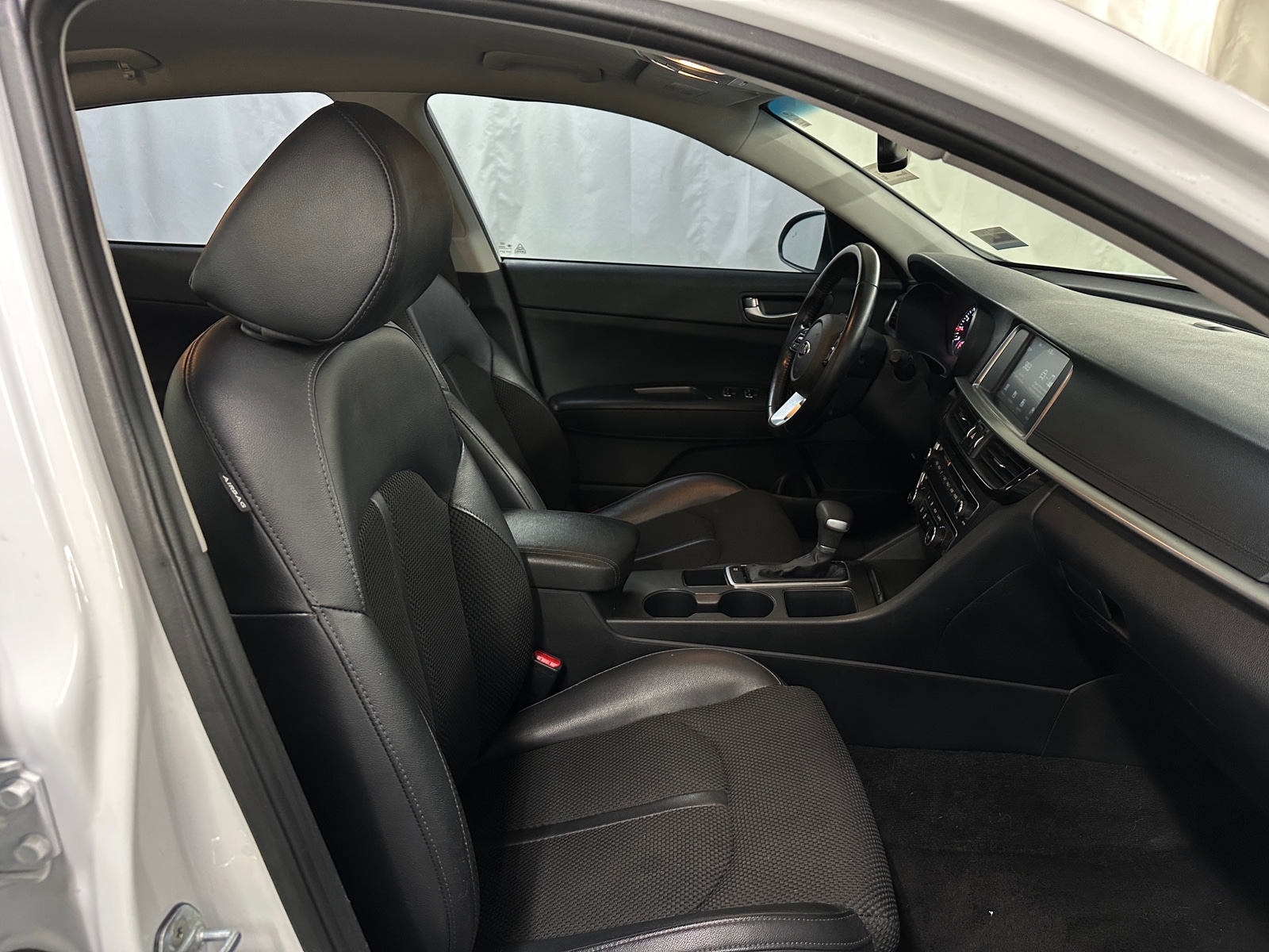 Thumbnail: 2019 Kia Optima - 2