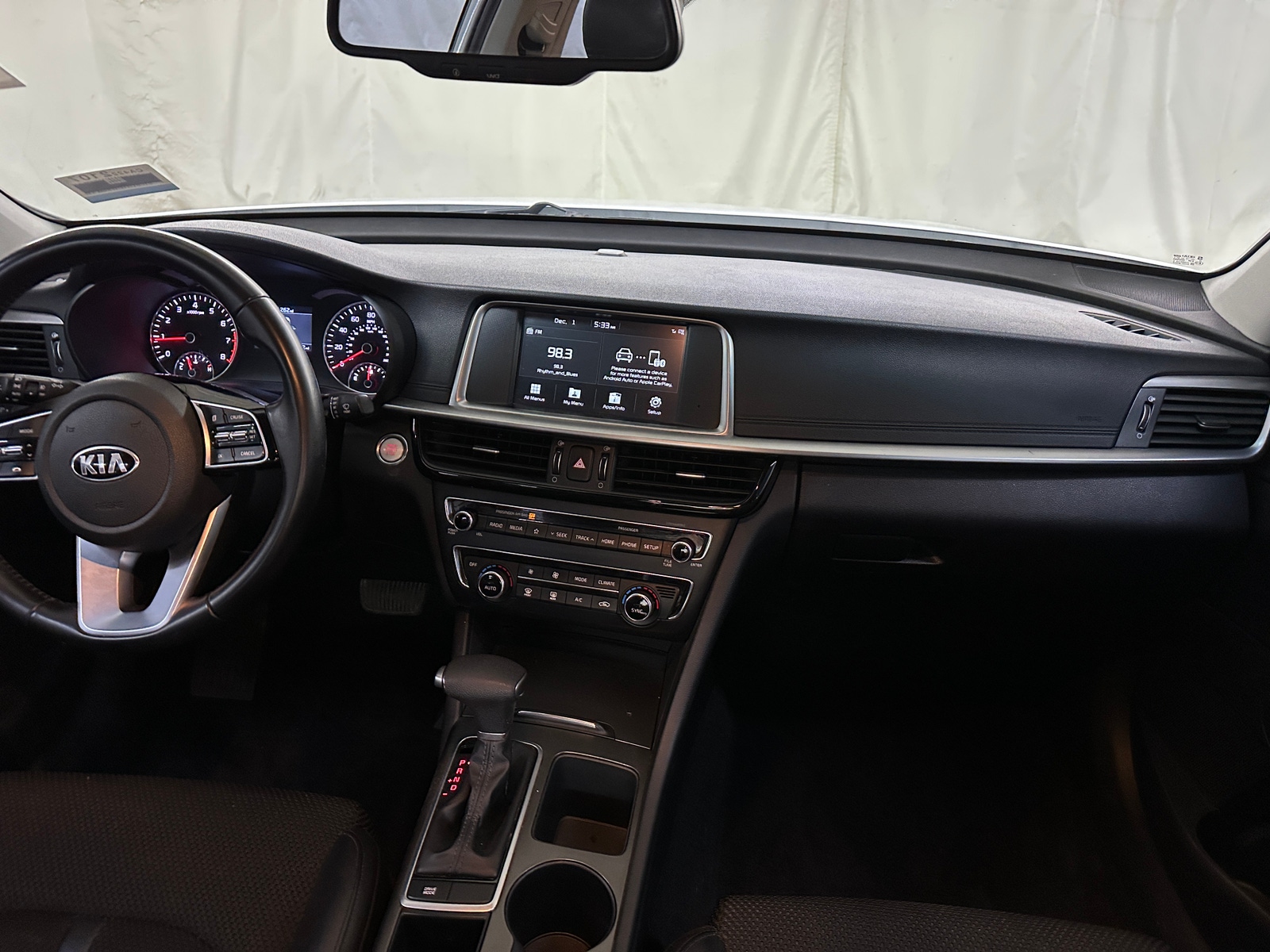 Thumbnail: 2019 Kia Optima - 3