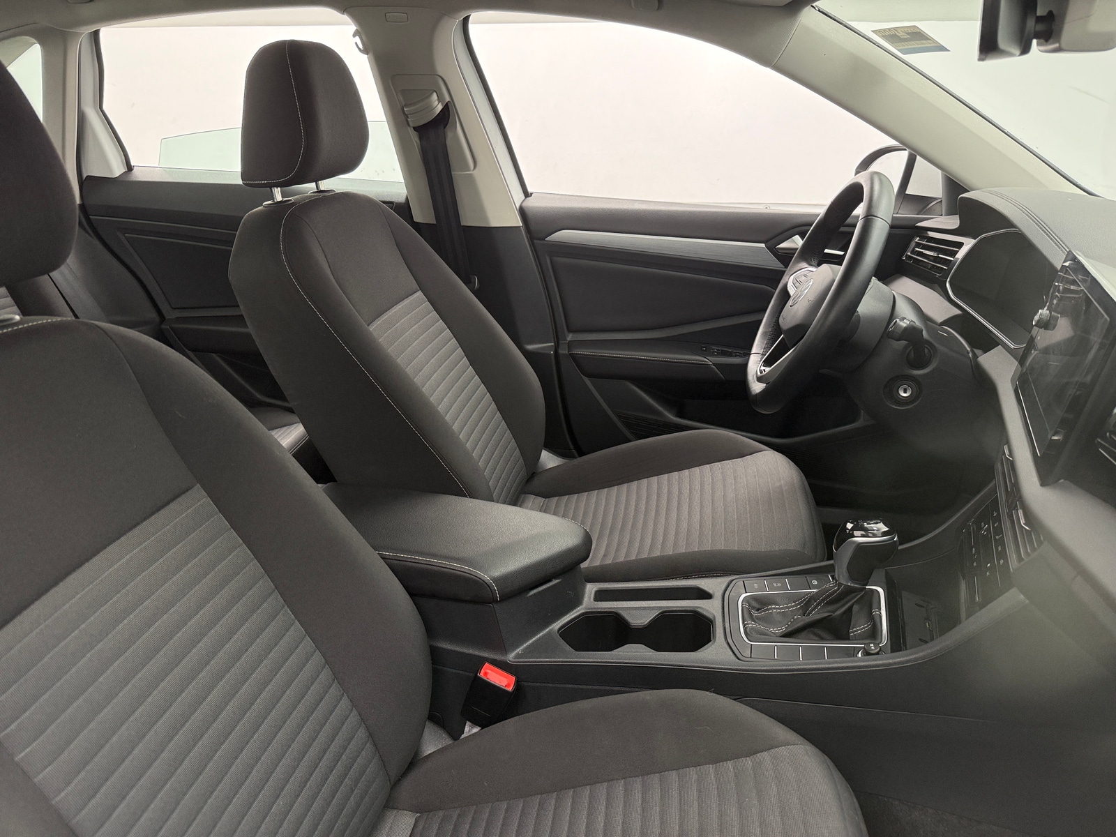 Thumbnail: 2025 Volkswagen Jetta - 2