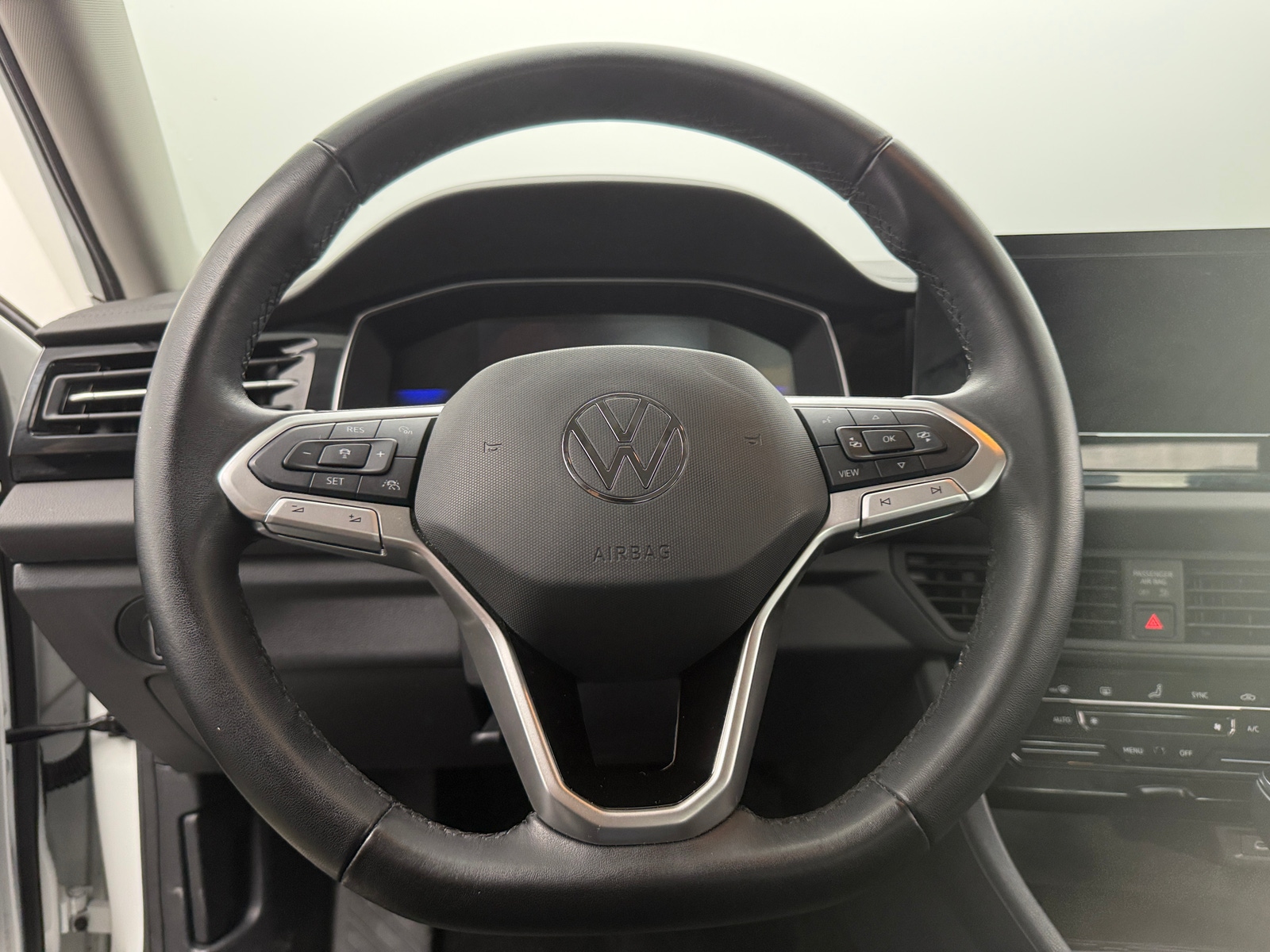 Thumbnail: 2025 Volkswagen Jetta - 5