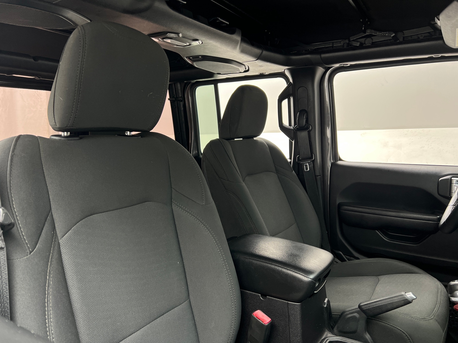 Thumbnail: 2018 Jeep Wrangler - 2