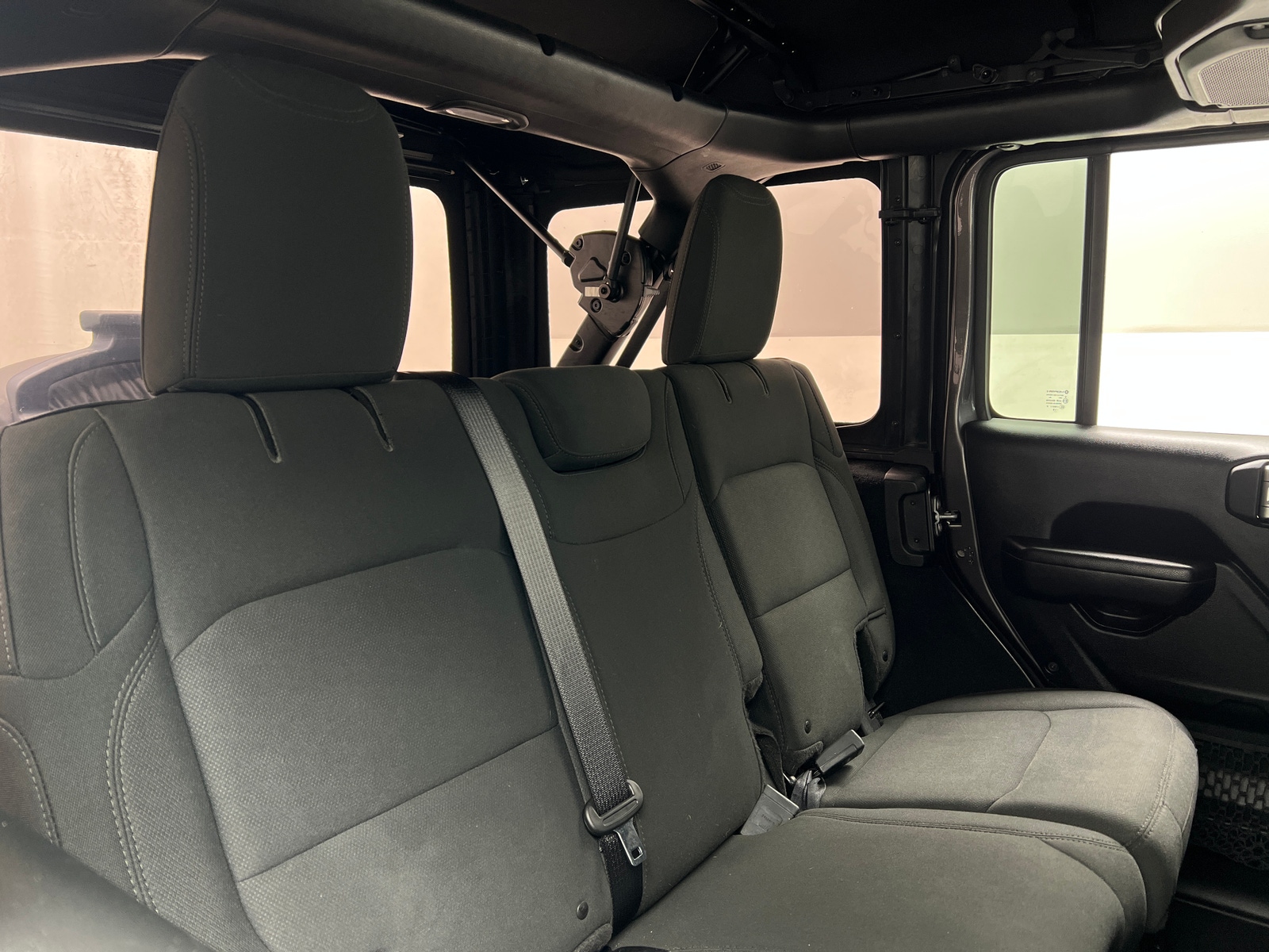 Thumbnail: 2018 Jeep Wrangler - 6