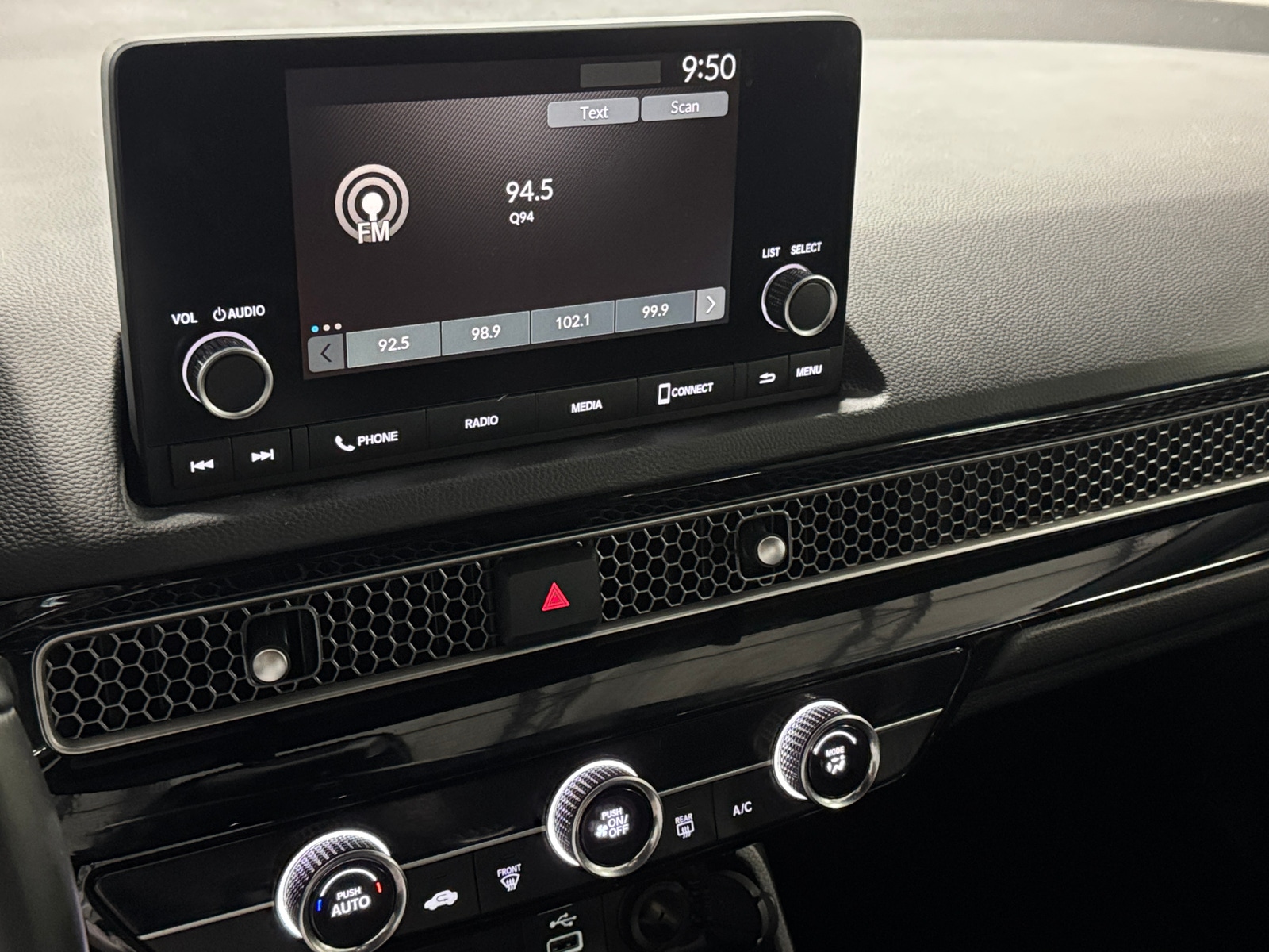 Thumbnail: 2023 Honda Civic - 4