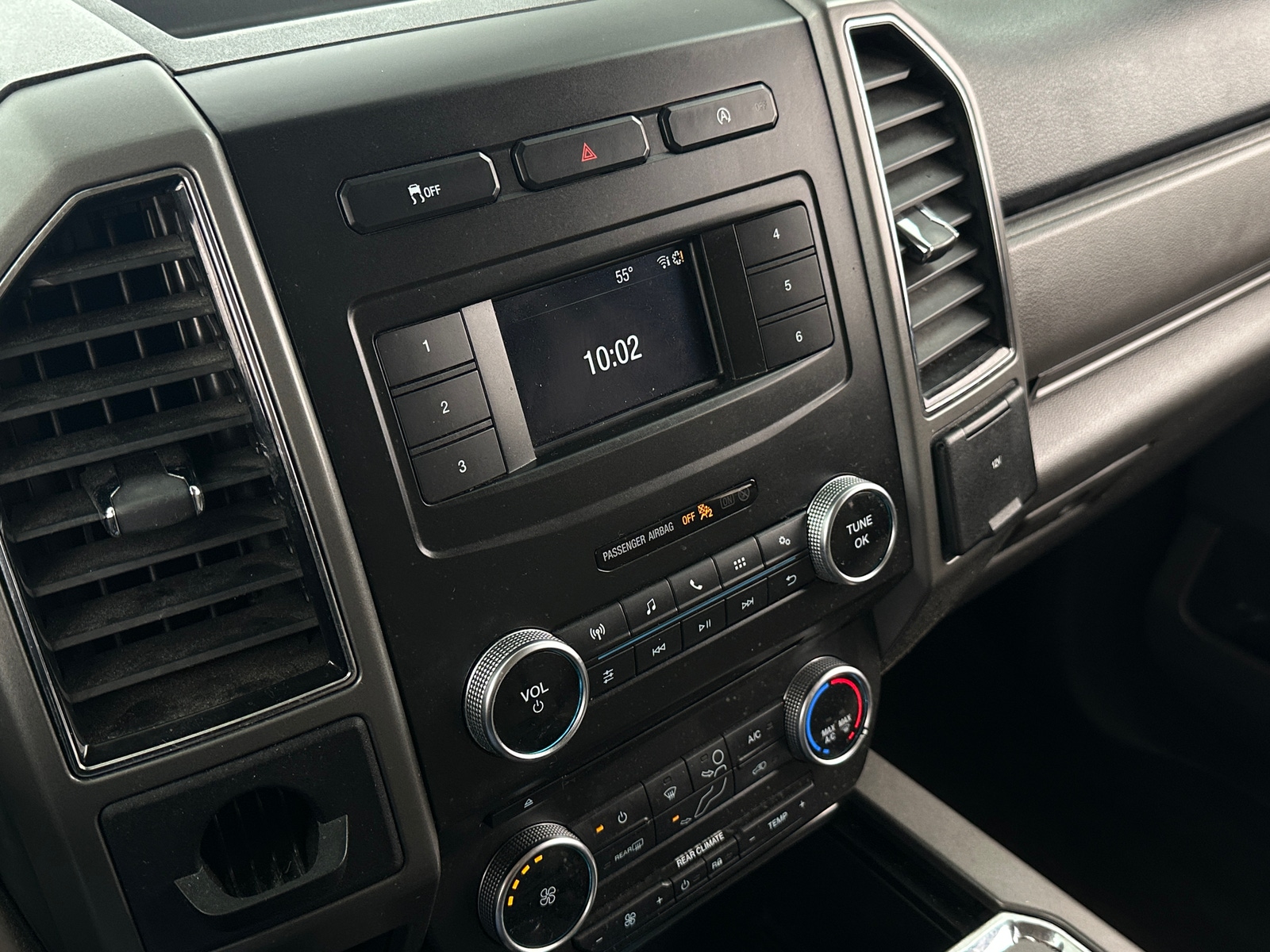 Thumbnail: 2018 Ford Expedition - 4