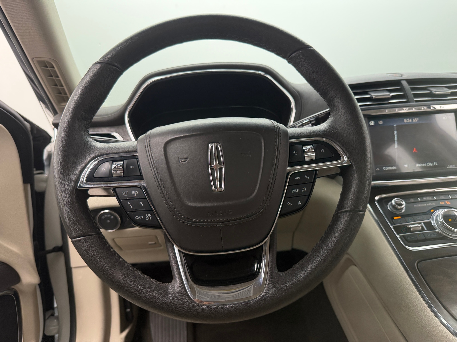 Thumbnail: 2020 Lincoln Continental - 4