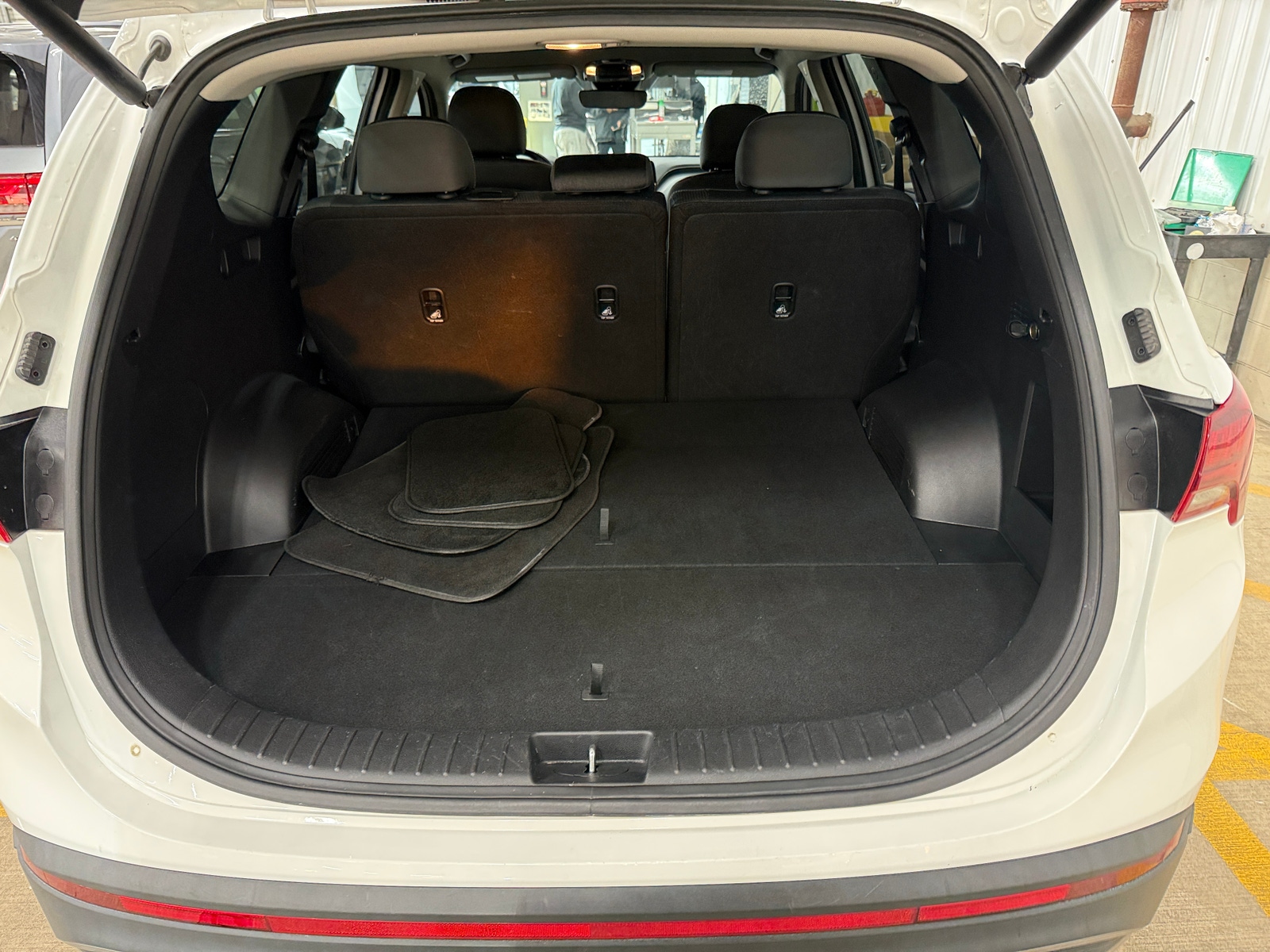 Thumbnail: 2023 Hyundai Santa Fe - 7