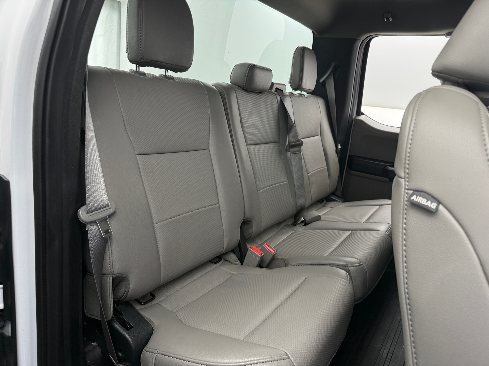 Thumbnail: 2020 Ford Econoline - 6