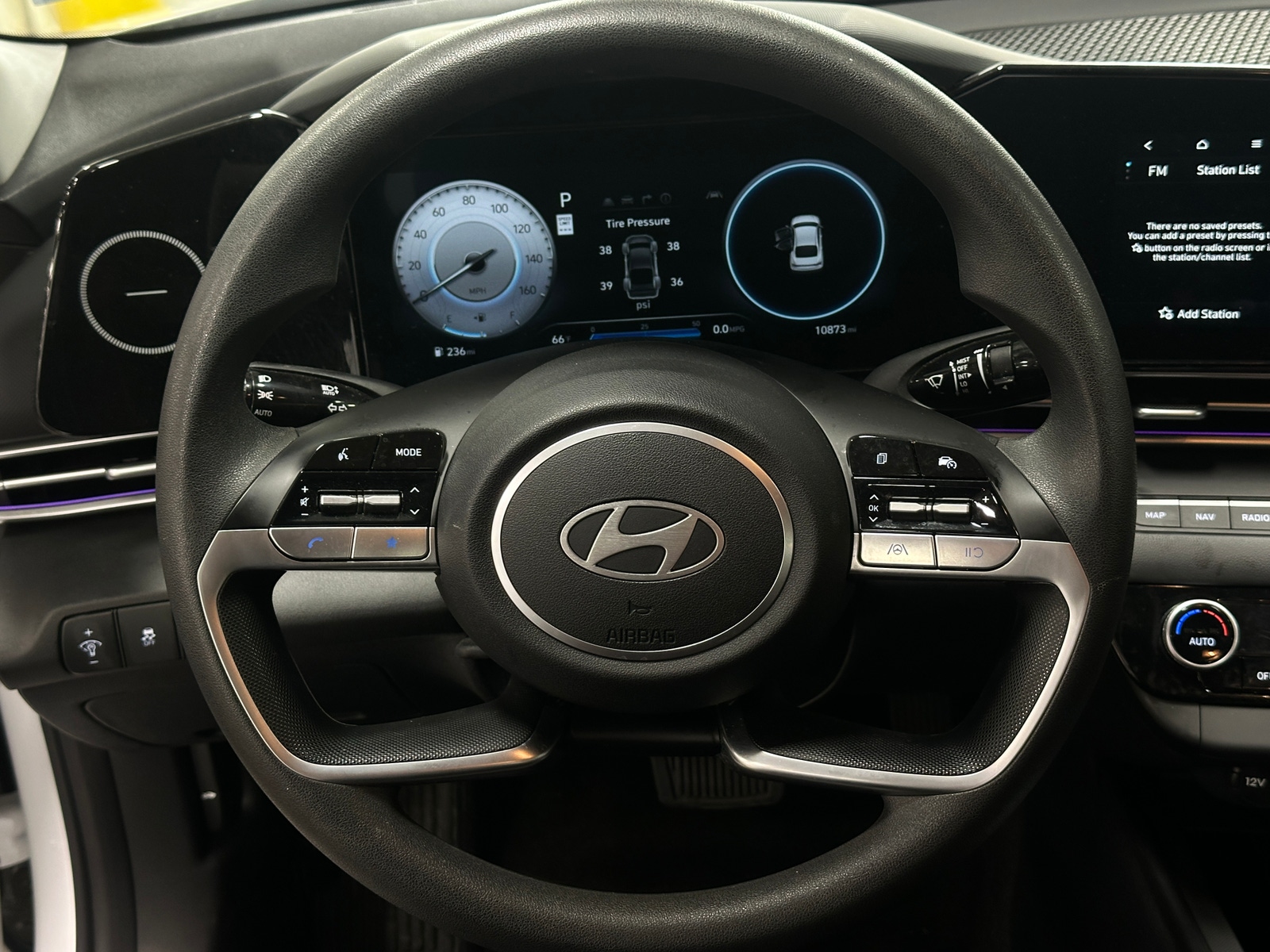 Thumbnail: 2024 Hyundai Elantra - 5