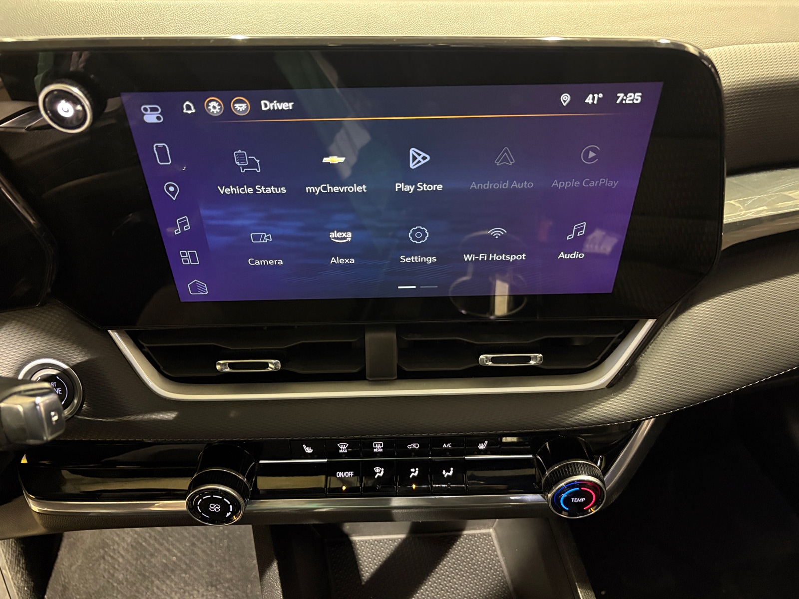 Thumbnail: 2025 Chevrolet Equinox - 4