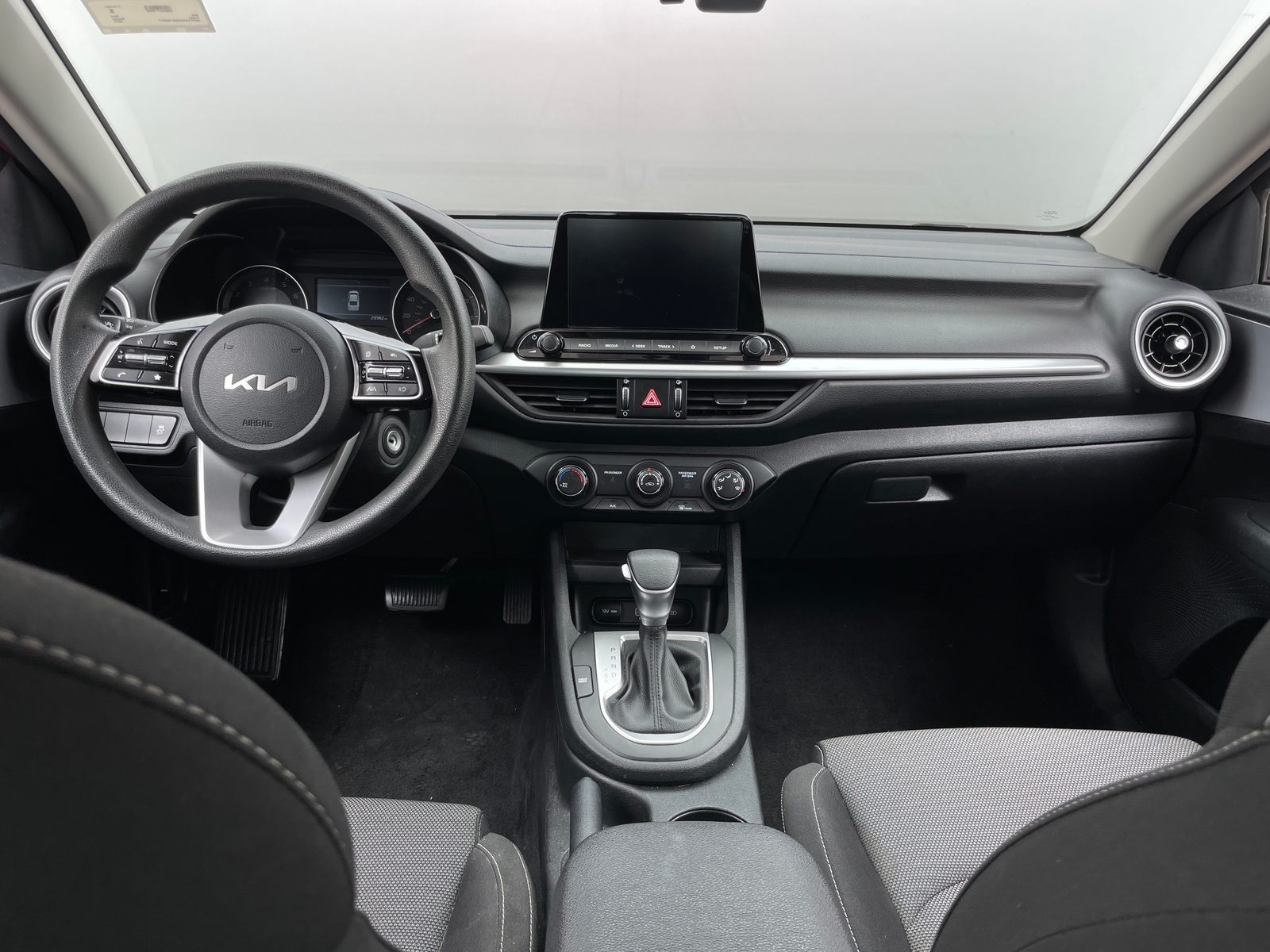 Thumbnail: 2024 Kia Forte - 3