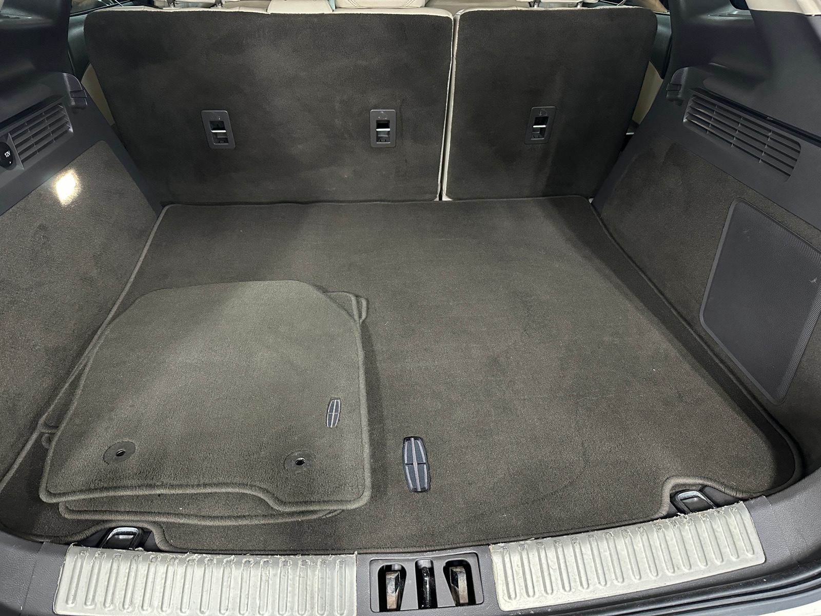 Thumbnail: 2017 Lincoln MKX - 6