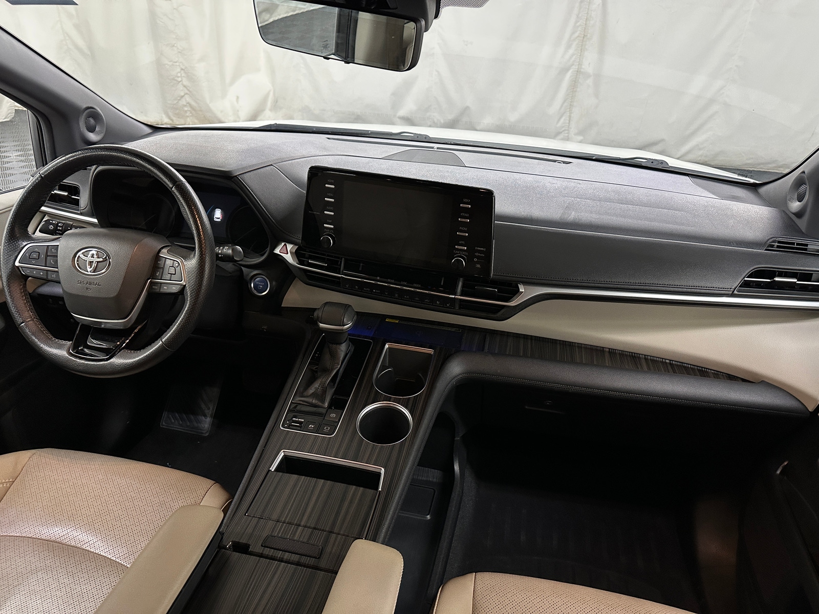 Thumbnail: 2021 Toyota Sienna - 2