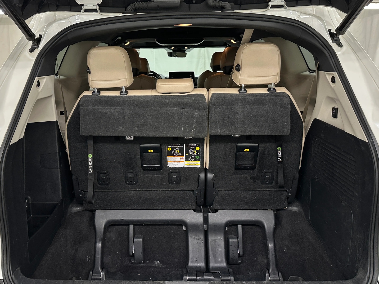 Thumbnail: 2021 Toyota Sienna - 6