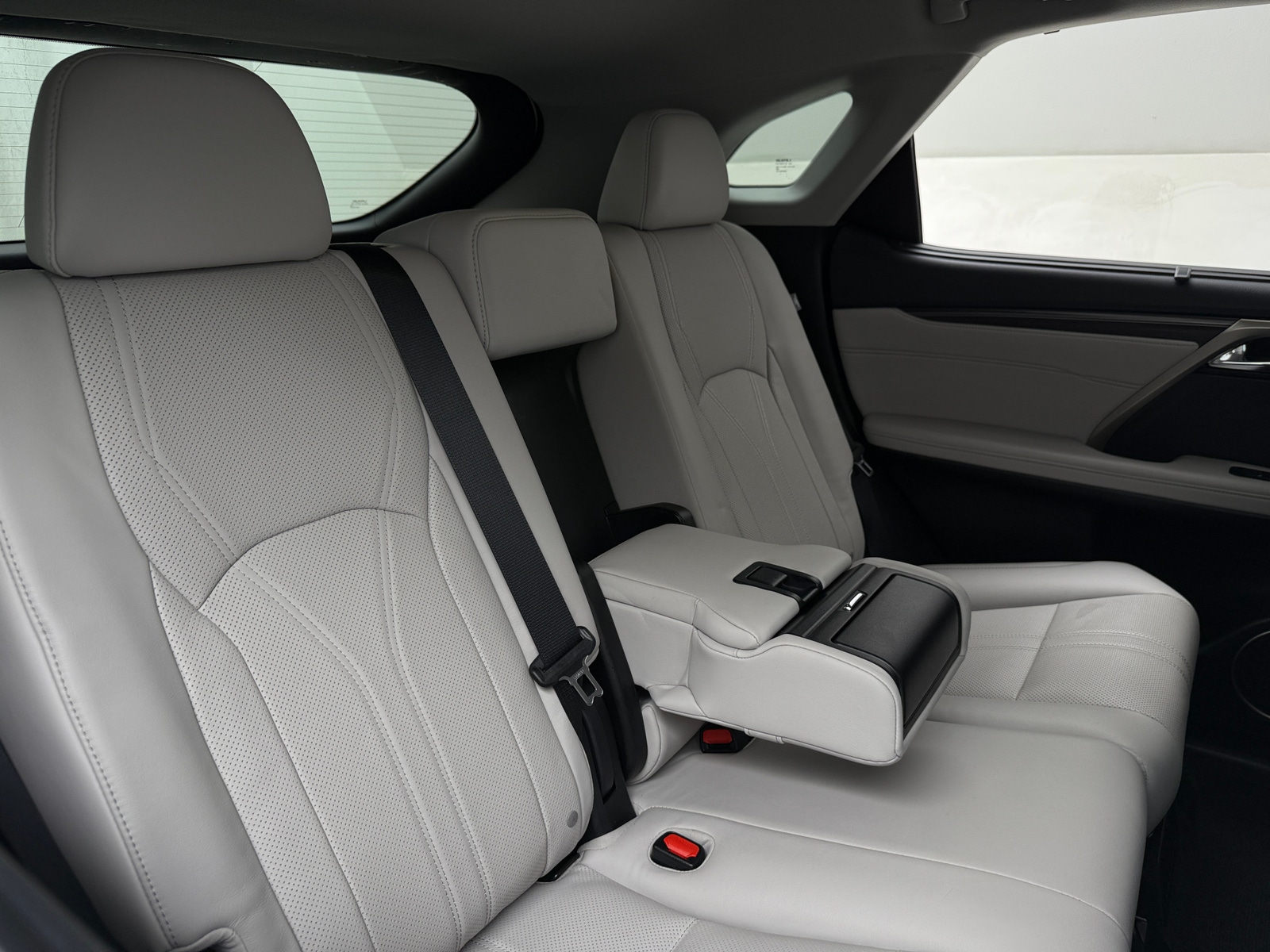 Thumbnail: 2020 Lexus RX - 5