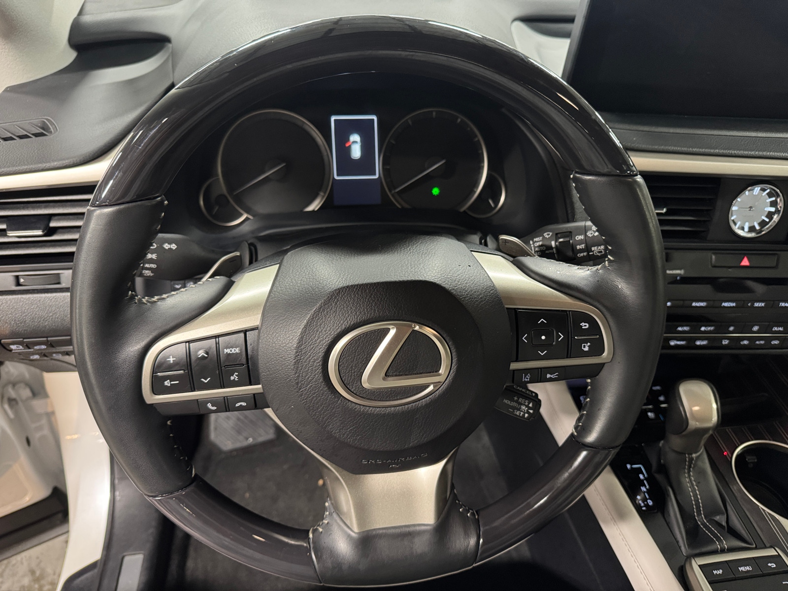 Thumbnail: 2020 Lexus RX - 4